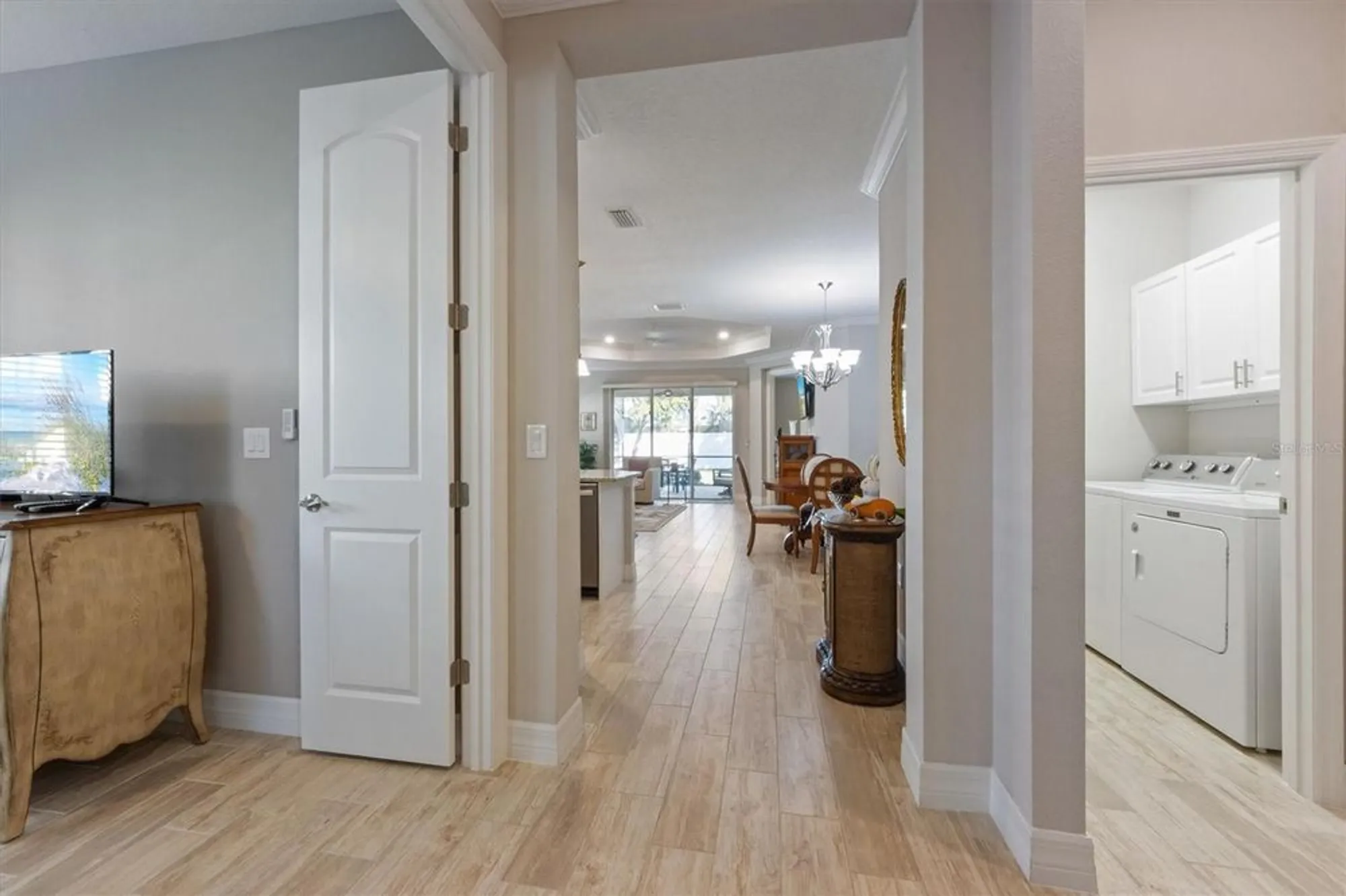 Property Slideshow image 6 of 37 | 7104 playa bella dr, Bradenton, FL, 34209