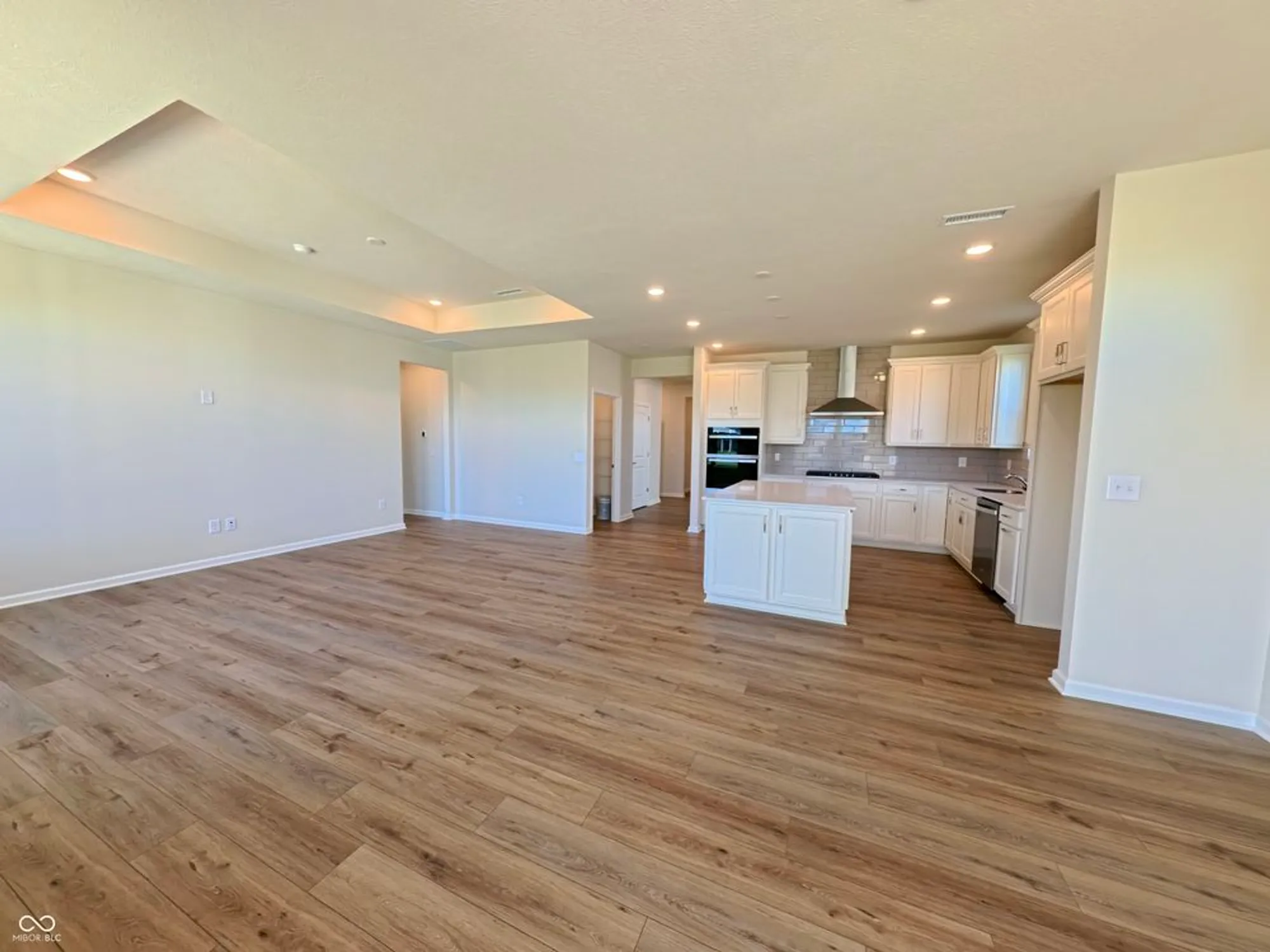 Property Slideshow image 7 of 61 | 811 daisy st, Greenwood, IN, 46143