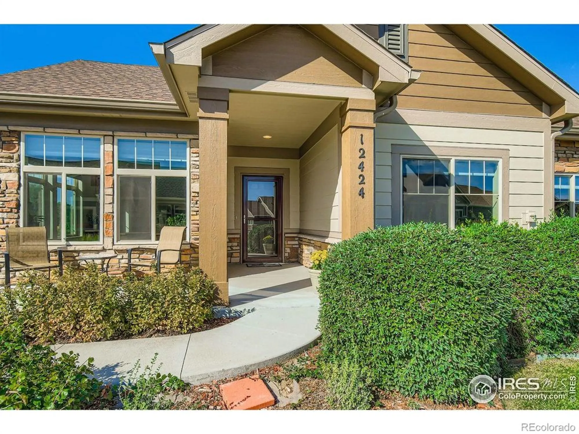 Property Slideshow image 3 of 19 | 12424 madison way, Thornton, CO, 80241