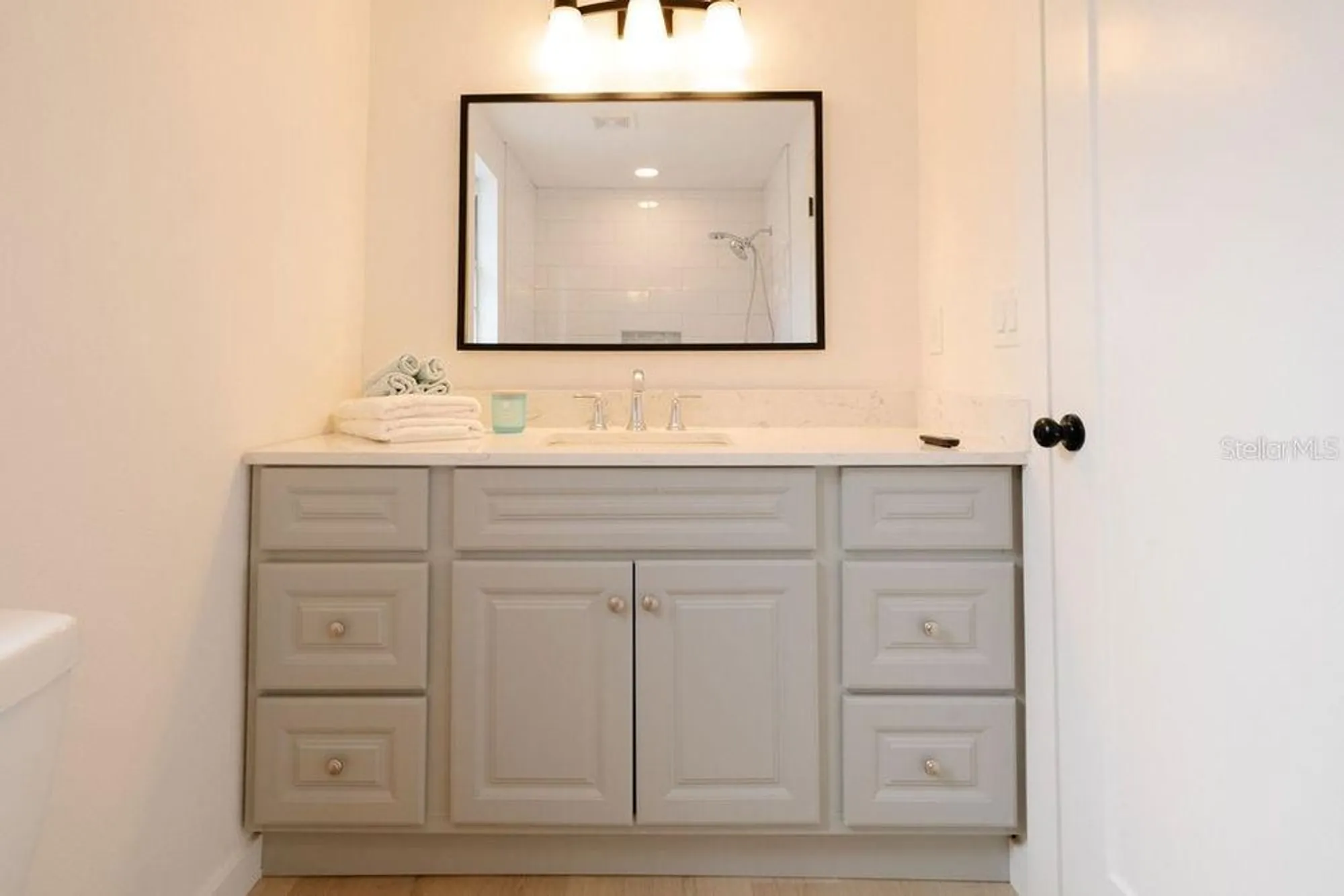 Property Slideshow image 9 of 34 | 669 spanish dr n # 21, Longboat Key, FL, 34228