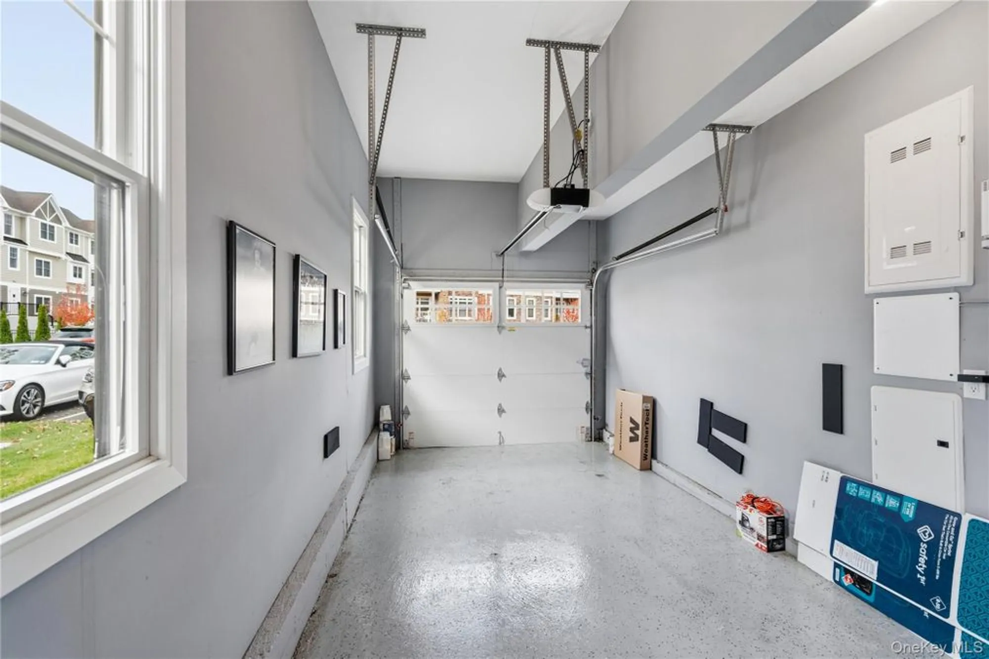 Property Slideshow image 7 of 29 | 86202 spruce pond cir # 744, Plainview, NY, 11803