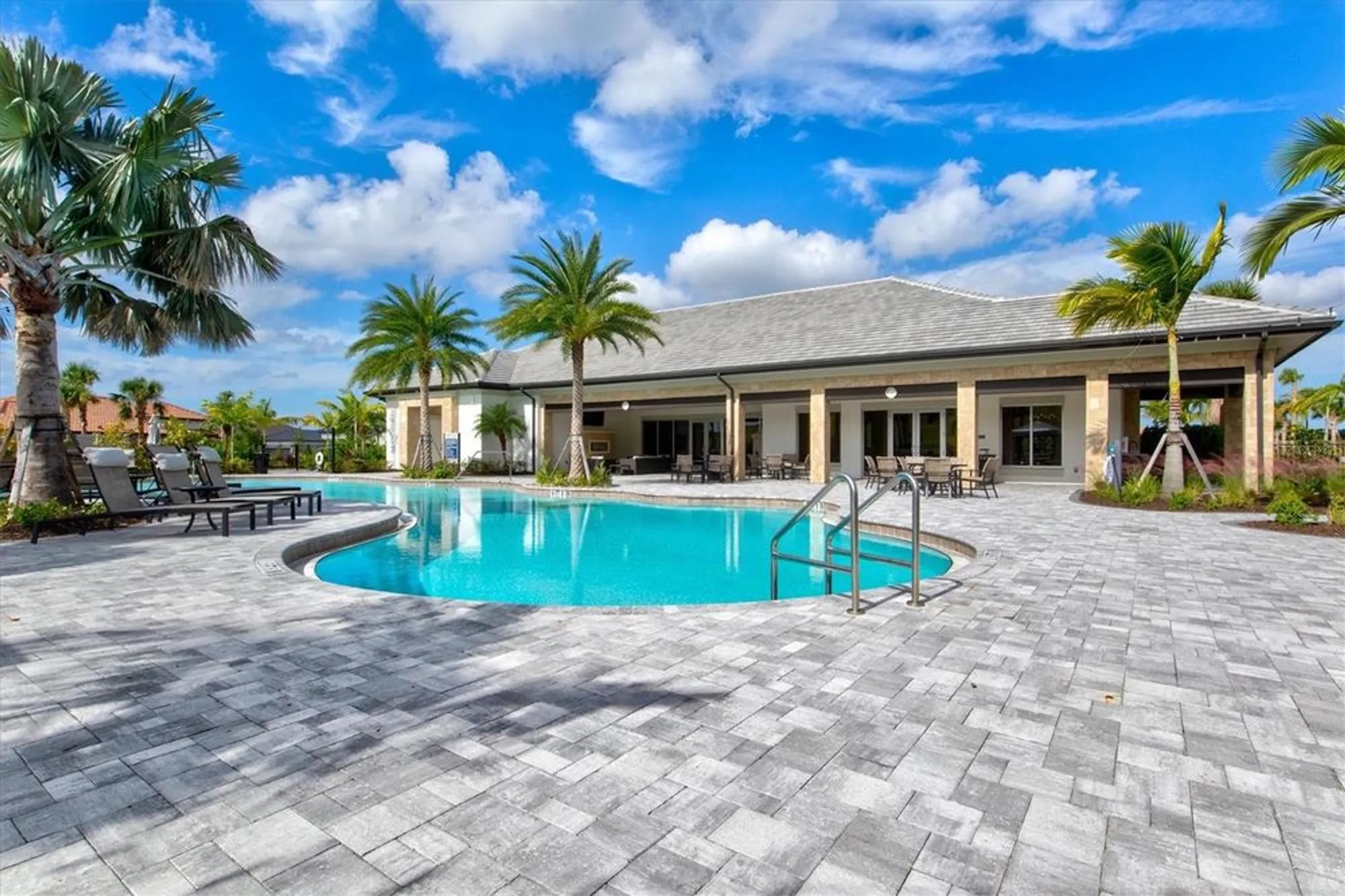 Property Slideshow image 92 of 95 | 5458 summit gln, Bradenton, FL, 34203