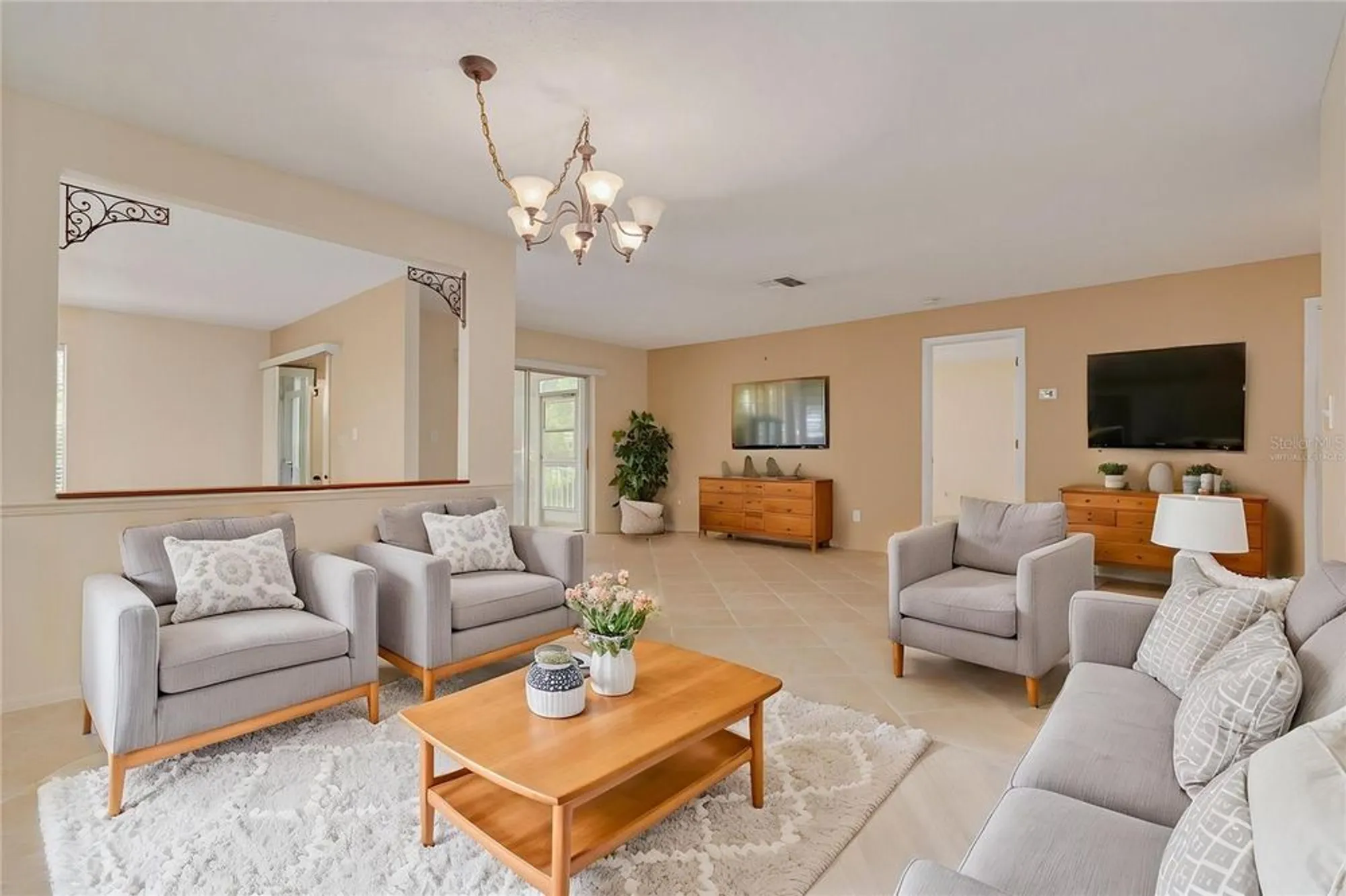 Property Slideshow image 3 of 17 | 3569 oak lake dr, Palm Harbor, FL, 34684