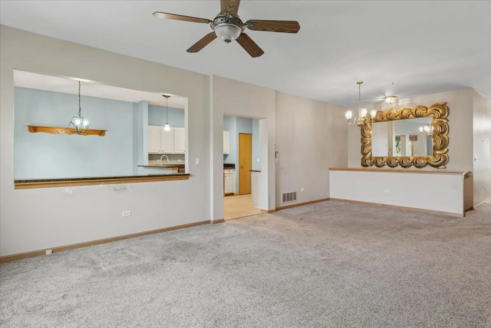 Property Slideshow image 6 of 20 | 20928 w spruce ln, Plainfield, IL, 60544