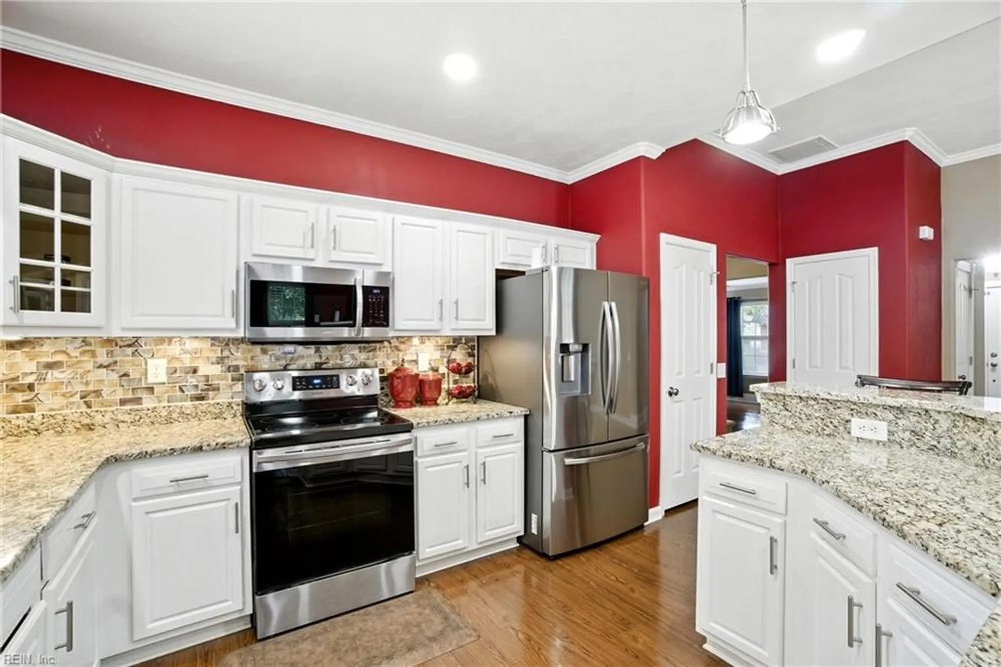 Property Slideshow image 19 of 46 | 809 mason ct, Chesapeake, VA, 23320