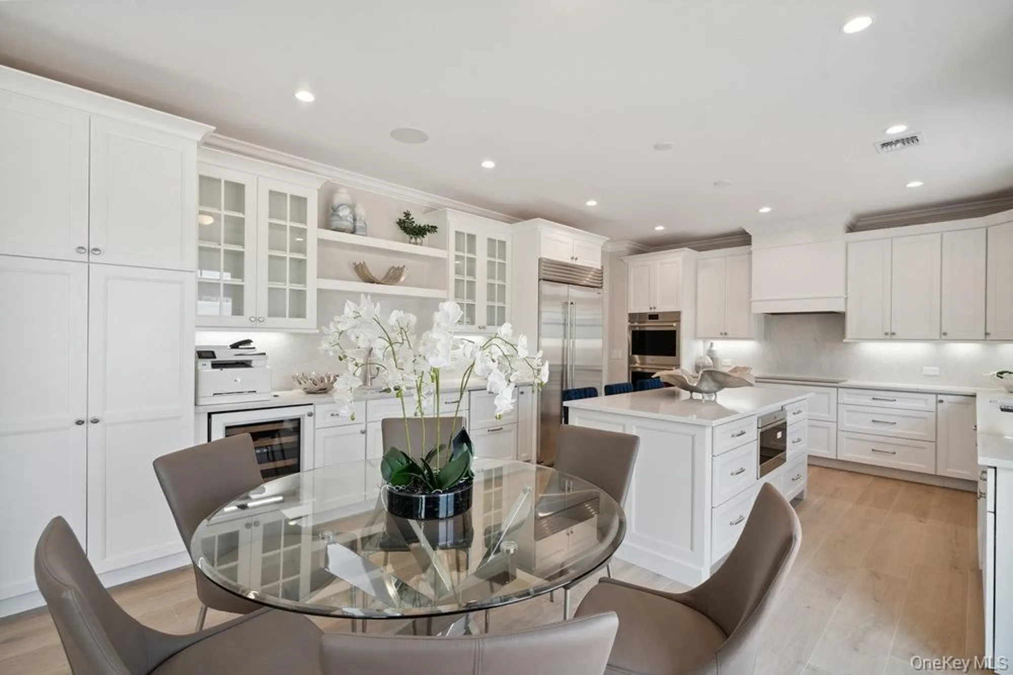 Property Slideshow image 14 of 46 | 46 plainview rd, Woodbury, NY, 11797