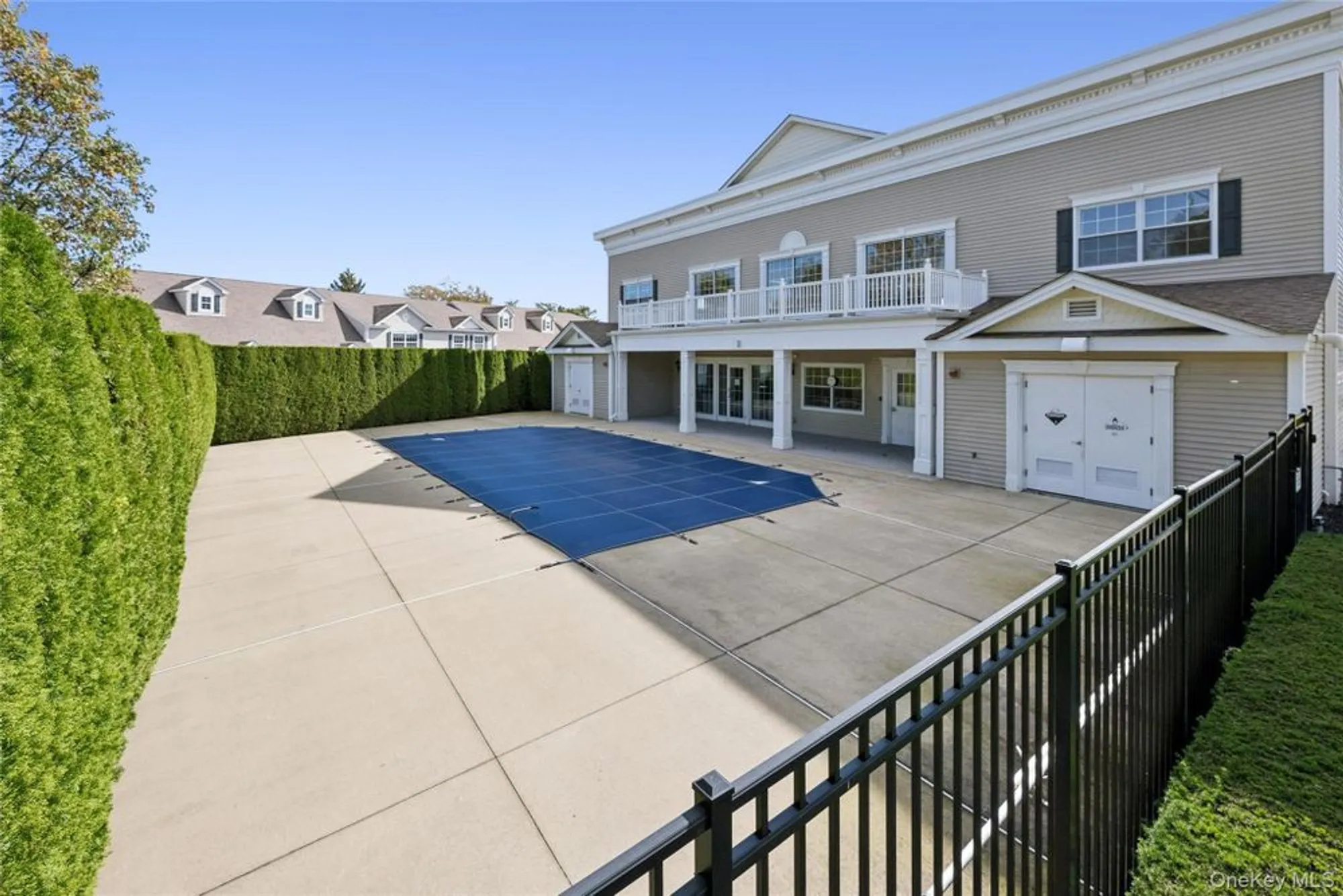 Property Slideshow image 34 of 39 | 1228 willow ln, Valley Stream, NY, 11580