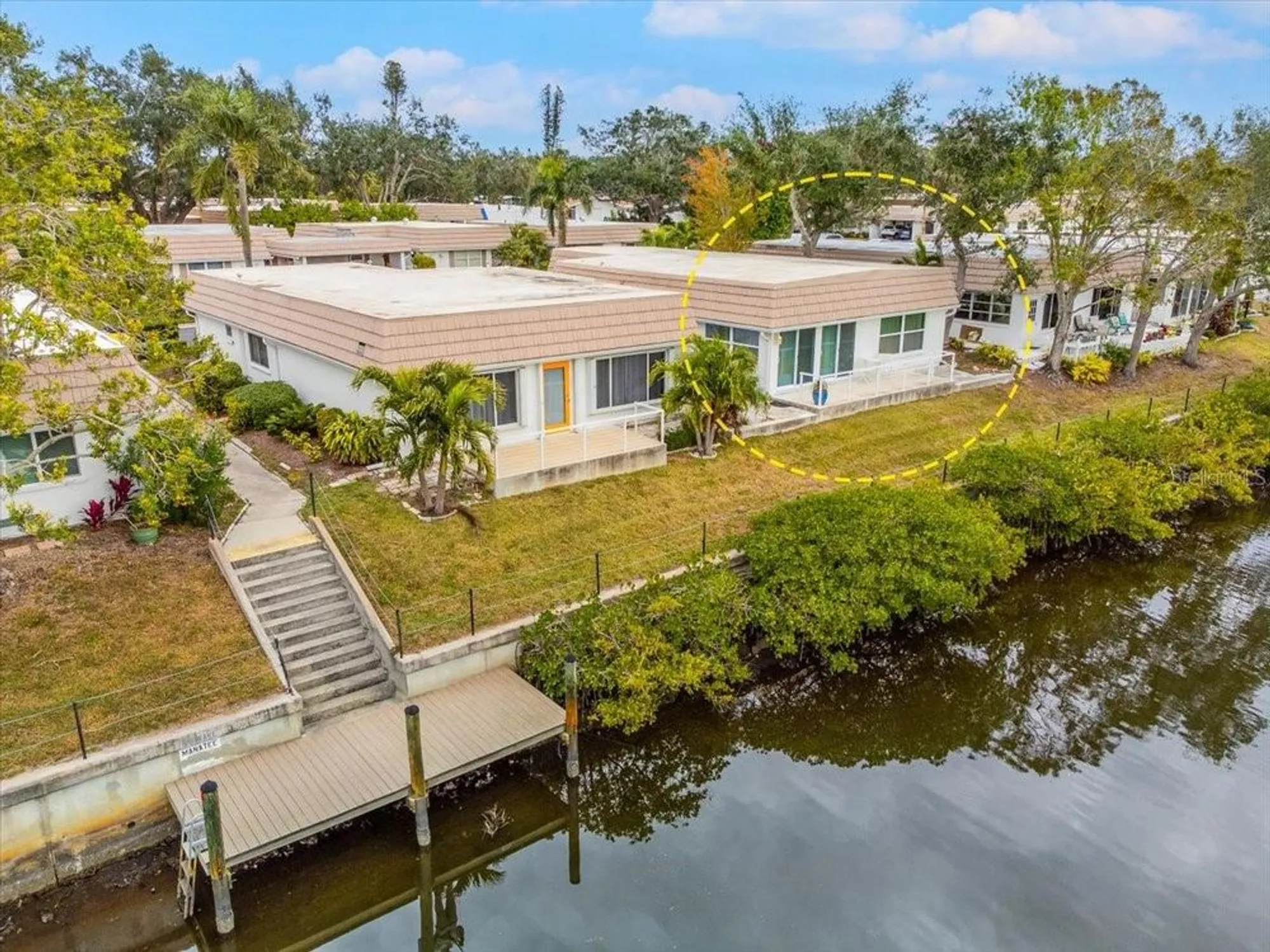 Property Slideshow image 33 of 43 | 2322 riverbluff pkwy # v250, Sarasota, FL, 34231