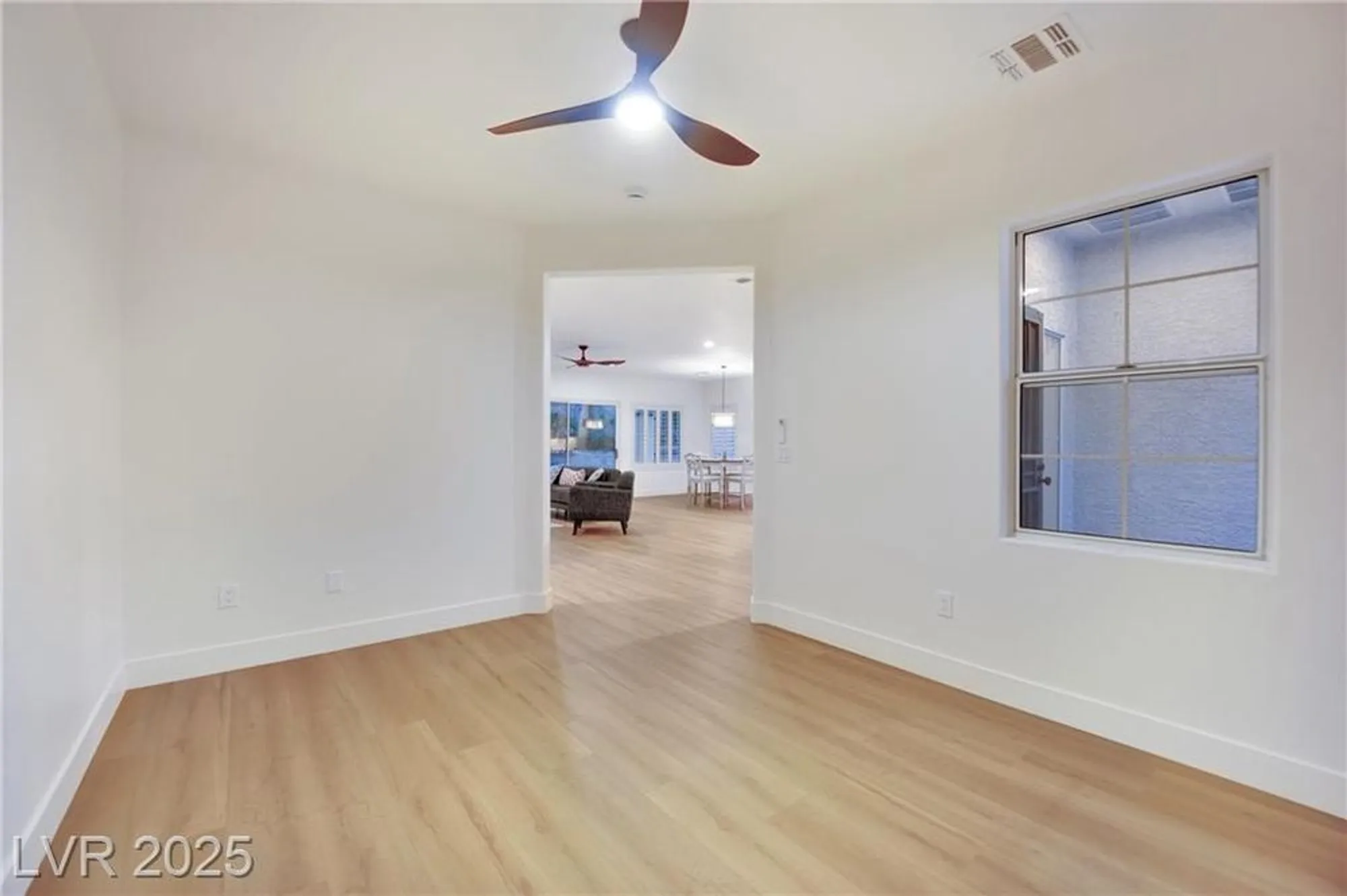 Property Slideshow image 10 of 37 | 1668 wellington springs ave, Henderson, NV, 89052
