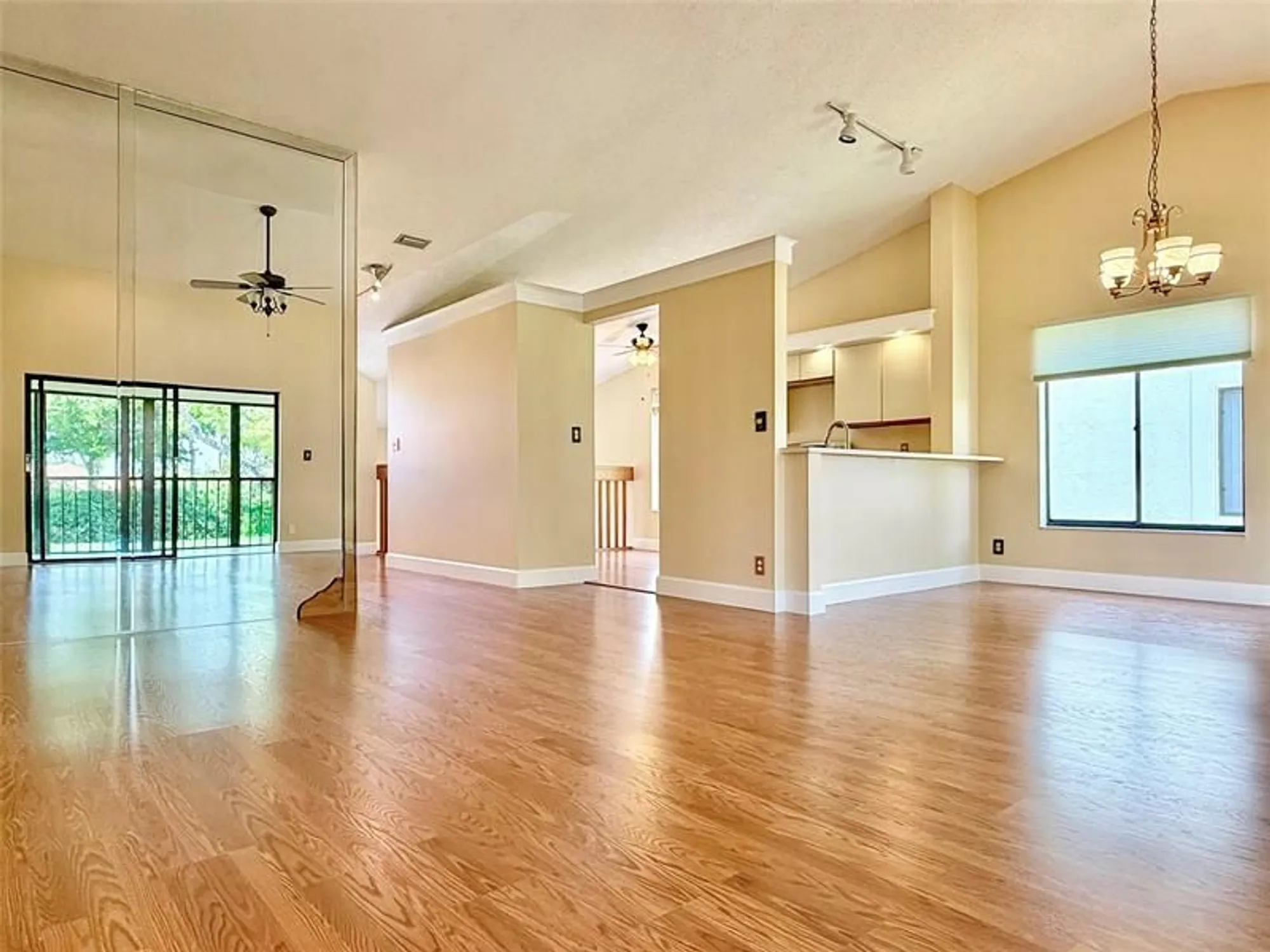 Property Slideshow image 4 of 62 | 10805 bahama palm way apt 201, Boynton Beach, FL, 33437
