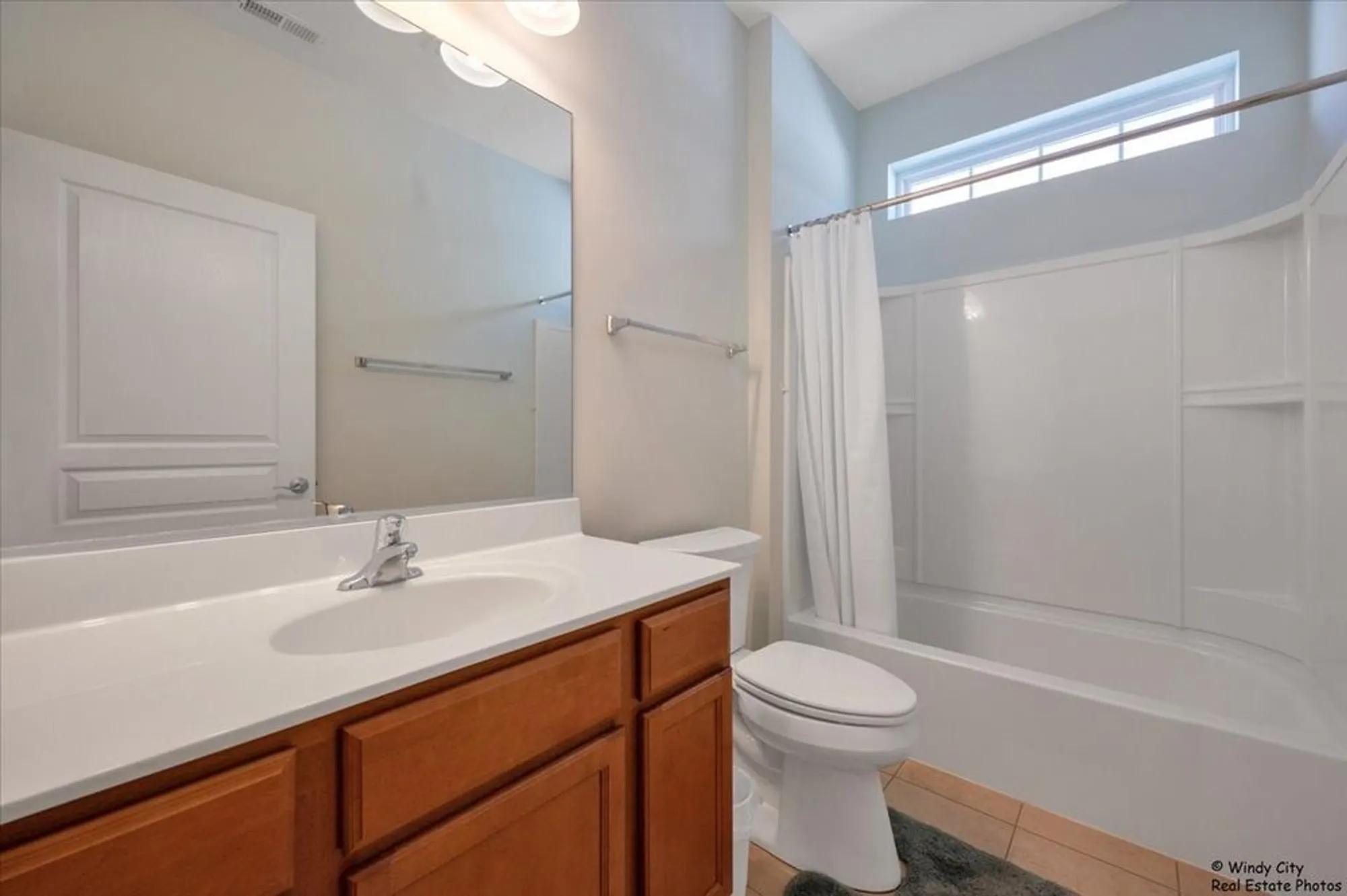 Property Slideshow image 16 of 26 | 920 prescott ln, Pingree Grove, IL, 60140