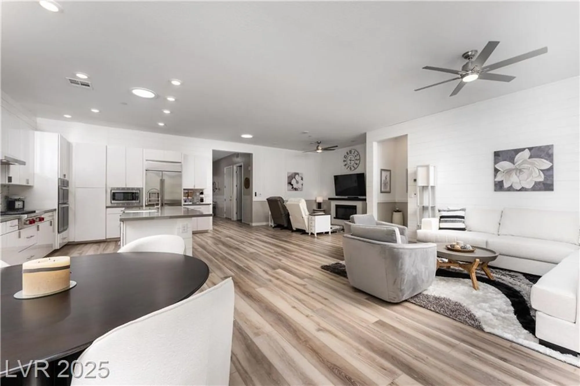 Property Slideshow image 11 of 44 | 12438 heritage bend dr, Las Vegas, NV, 89138