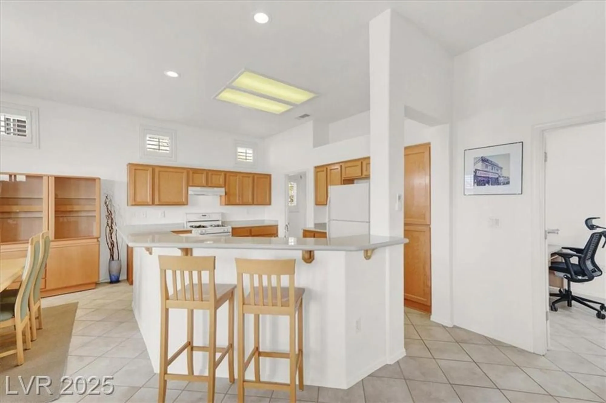 Property Slideshow image 16 of 41 | 10713 brinkwood ave, Las Vegas, NV, 89134