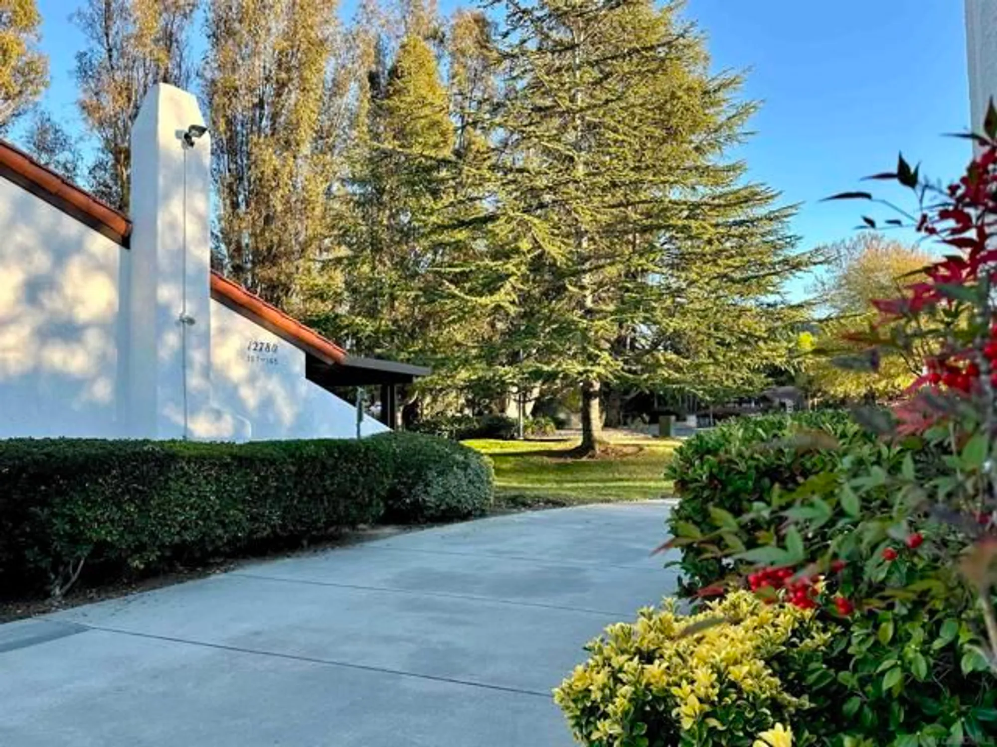 Property Slideshow image 17 of 29 | 12780 avenida la valencia unit 163, San Diego, CA, 92128