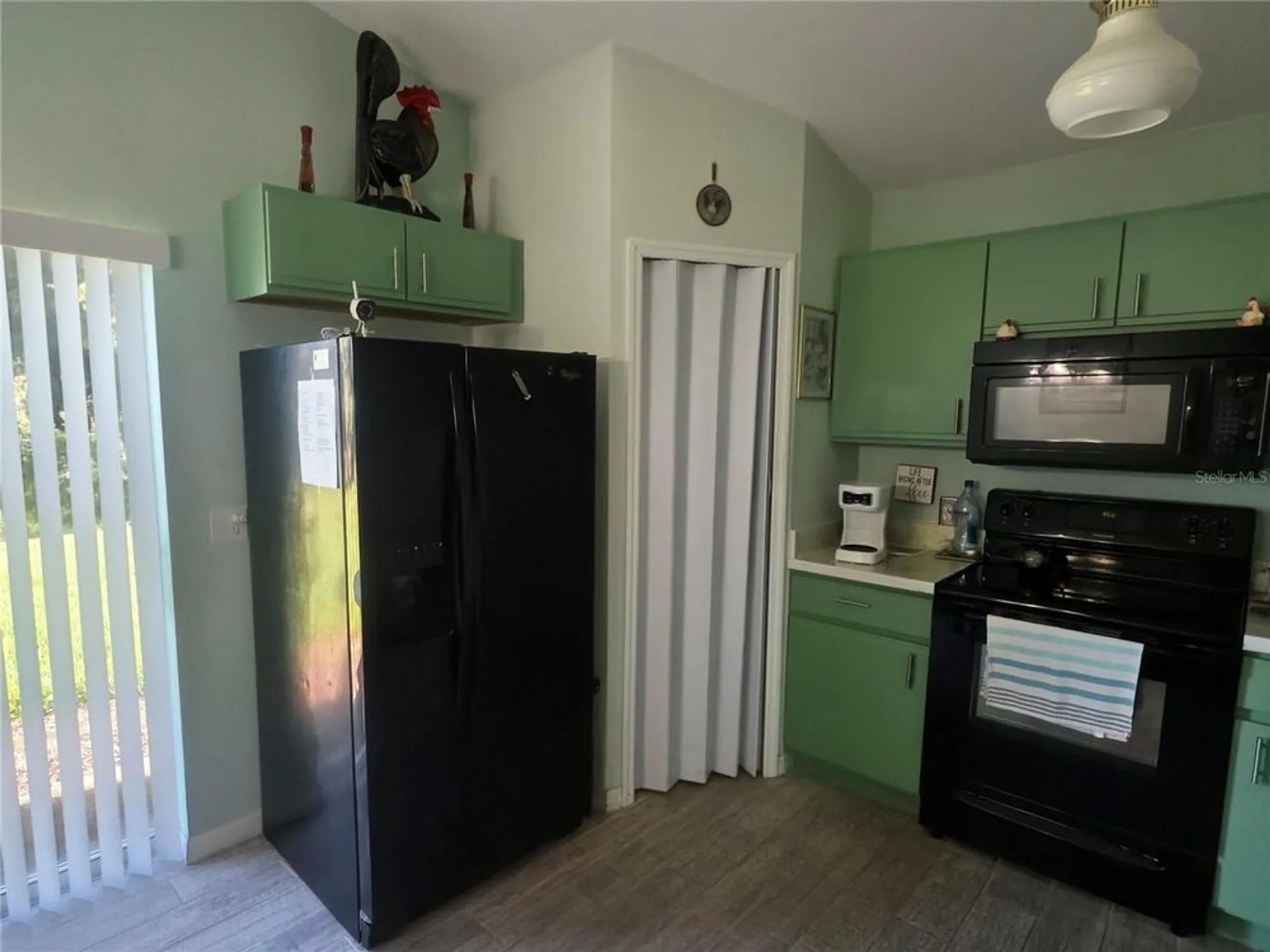 Property Slideshow image 6 of 24 | 627 vineyard way, Poinciana, FL, 34759