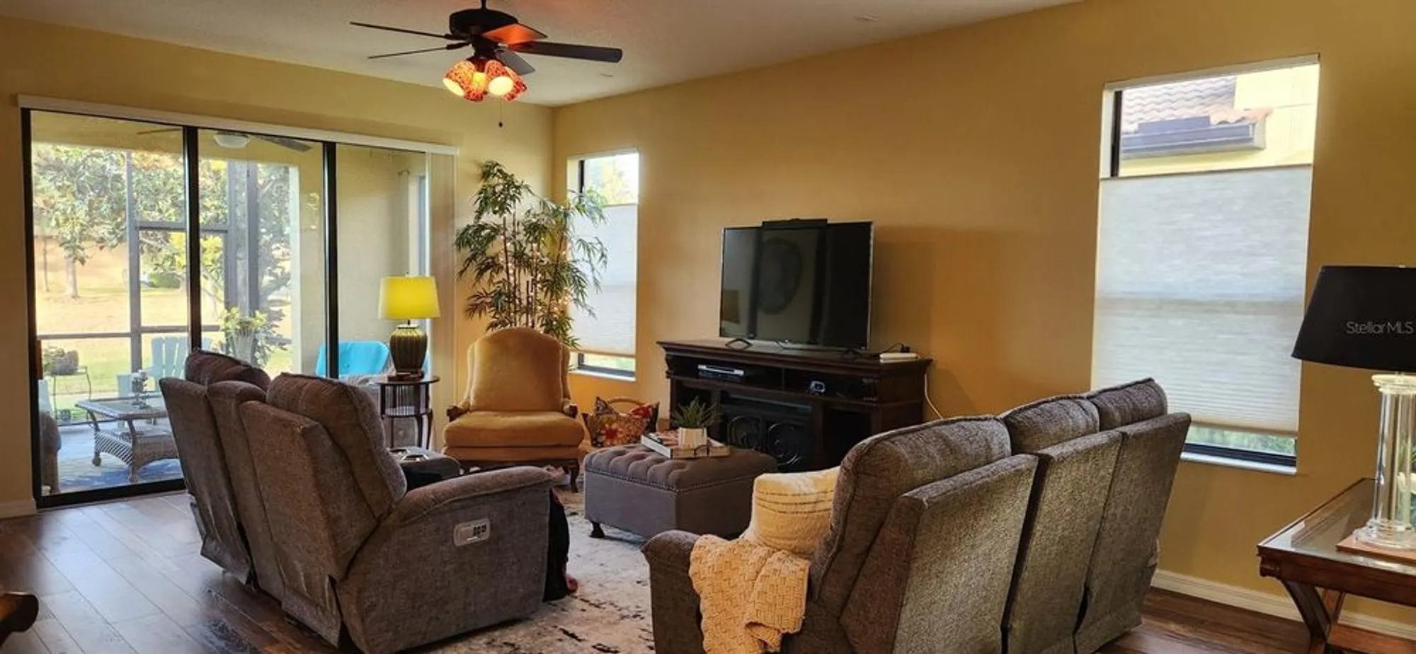 Property Slideshow image 4 of 31 | 237 mystic falls dr, Apollo Beach, FL, 33572