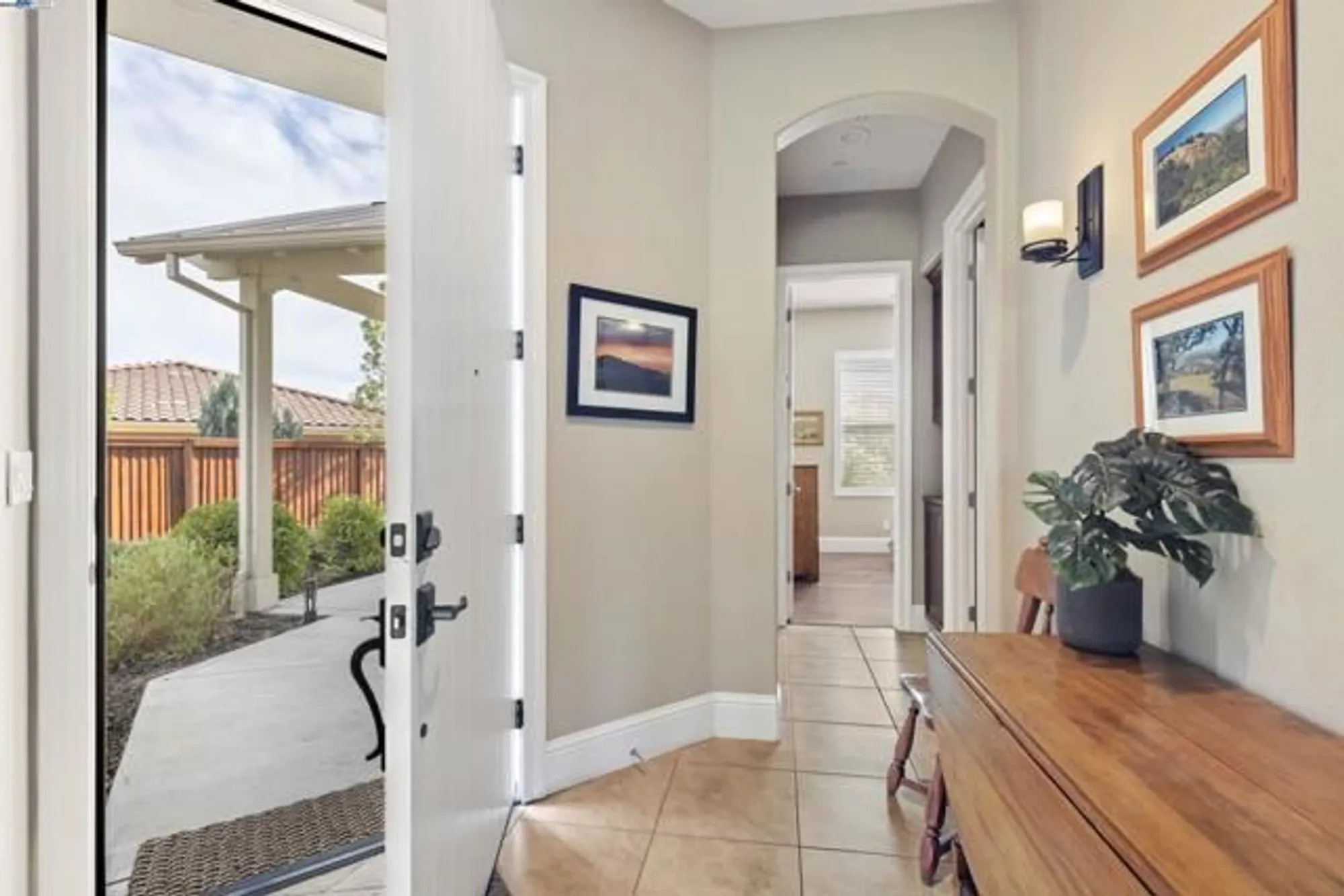 Property Slideshow image 6 of 58 | 2062 reserva ct, Brentwood, CA, 94513