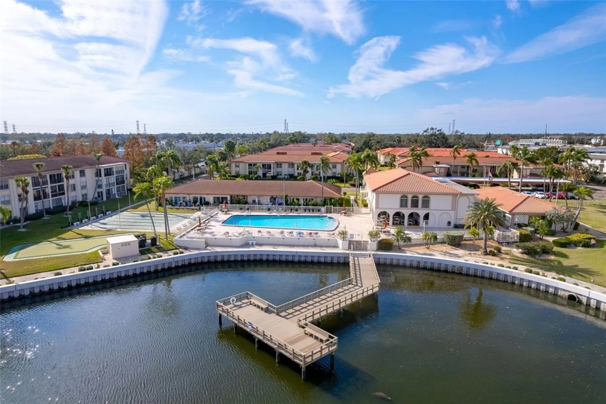 Property Slideshow image 33 of 40 | 19029 us highway 19 apt 25d, Clearwater, FL, 33764