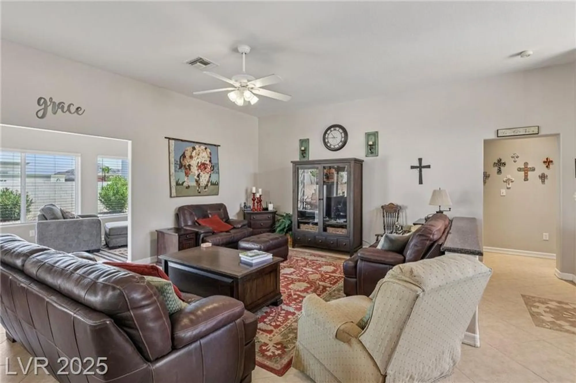 Property Slideshow image 9 of 56 | 10428 villa ridge dr, Las Vegas, NV, 89134