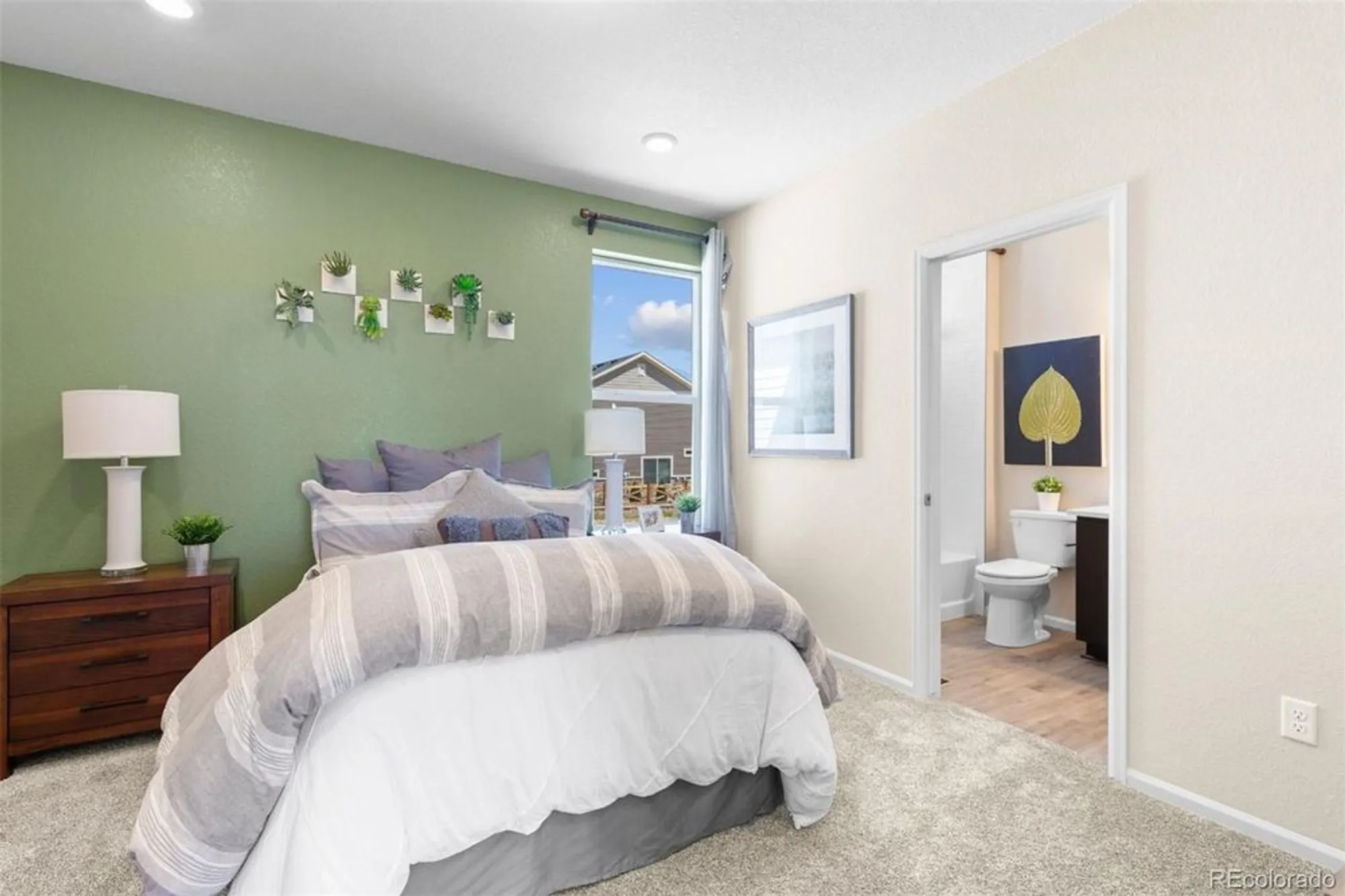 Property Slideshow image 22 of 33 | 22324 e 49th pl, Aurora, CO, 80019