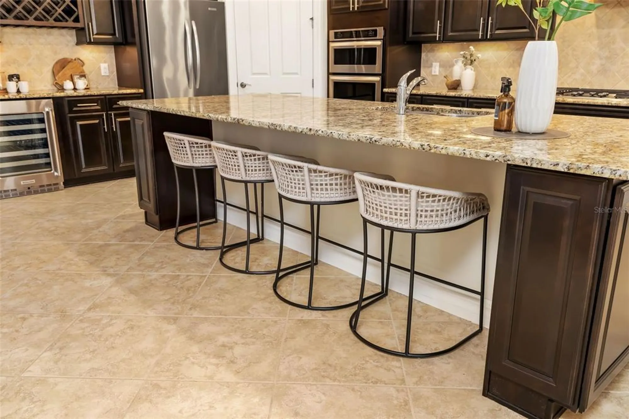 Property Slideshow image 31 of 83 | 11192 whimbrel ln, Sarasota, FL, 34238