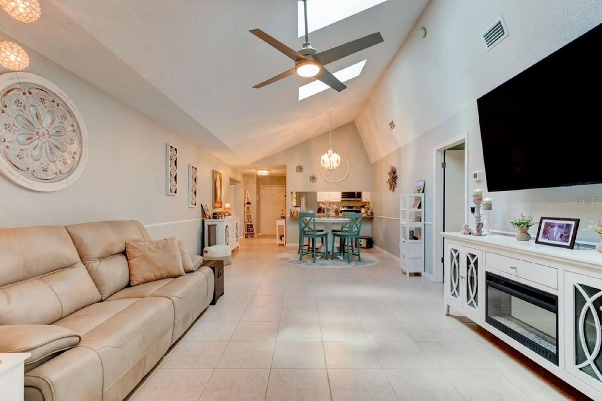 Property Slideshow image 12 of 28 | 116 duck hawk cir 3040, Daytona Beach, FL, 32119