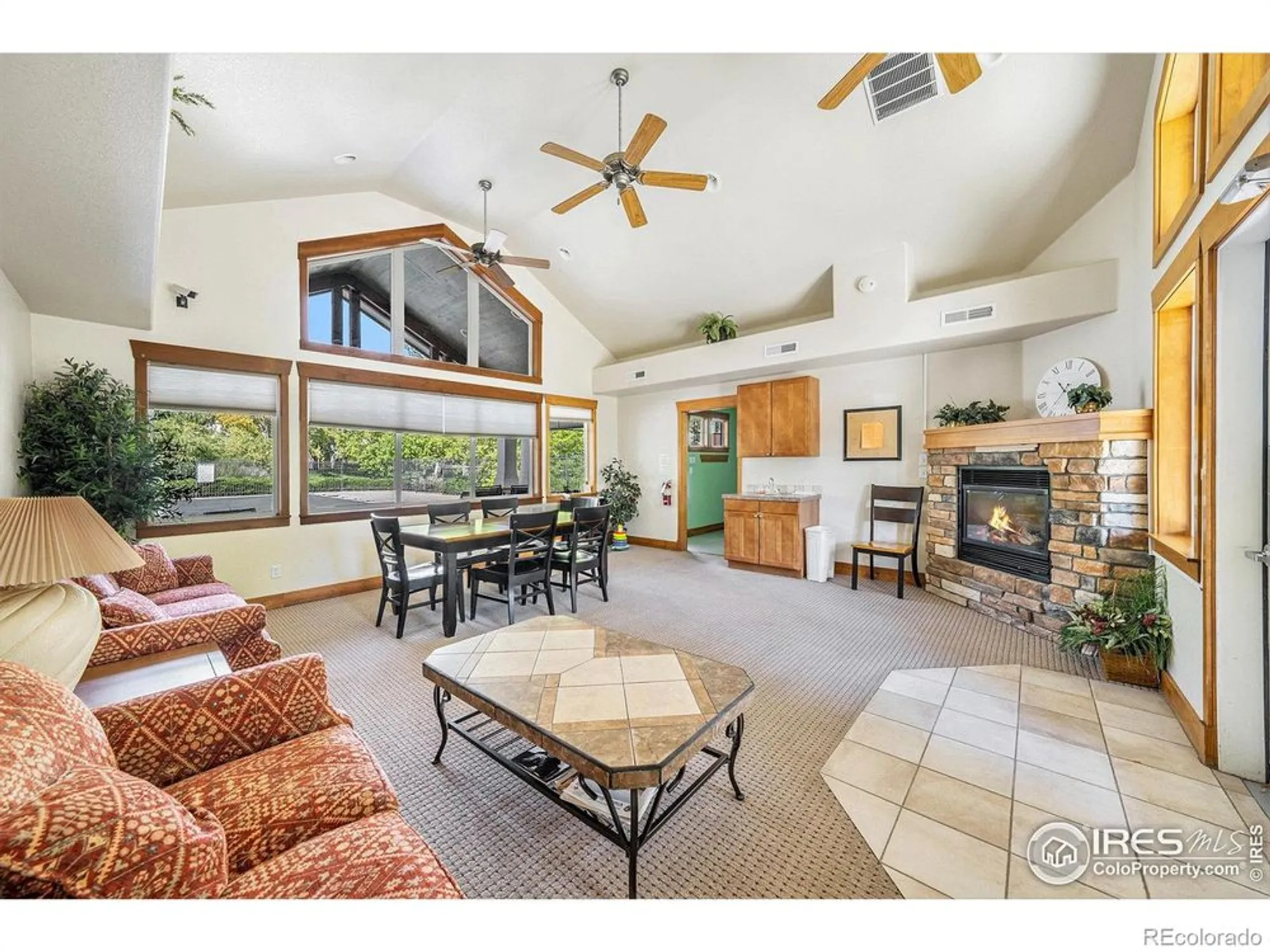 Property Slideshow image 14 of 17 | 4705 hahns peak dr unit 202, Loveland, CO, 80538