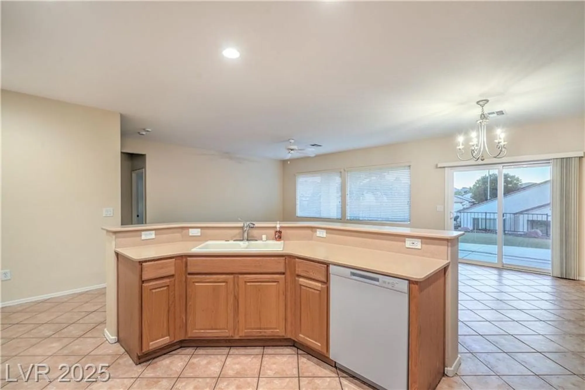 Property Slideshow image 10 of 62 | 2331 meteor shower st, Henderson, NV, 89044