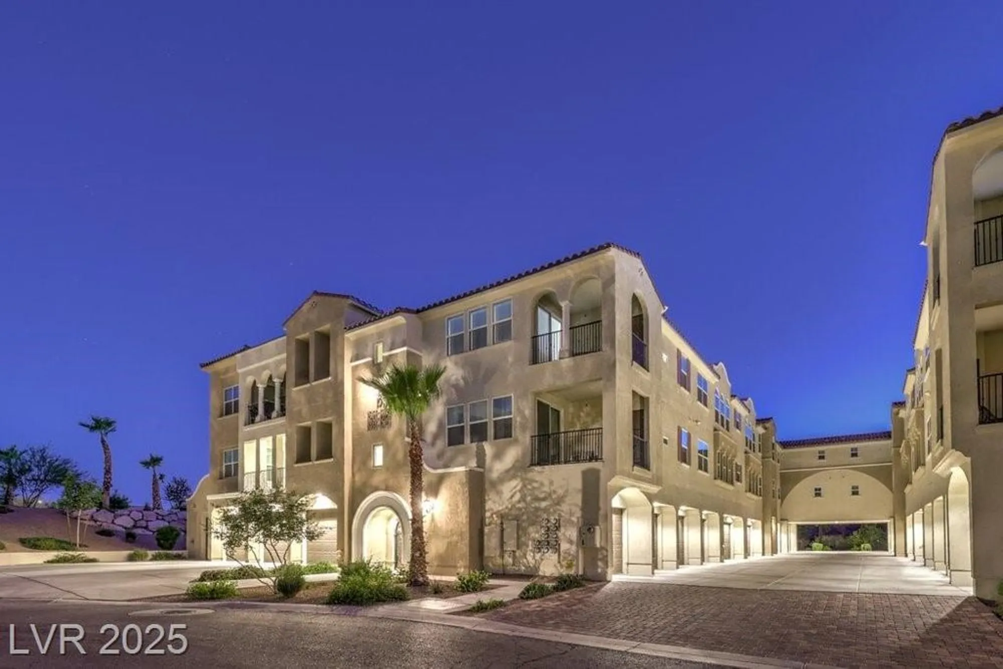 Property Slideshow image 16 of 66 | 2555 hampton rd 10304, Henderson, NV, 89052