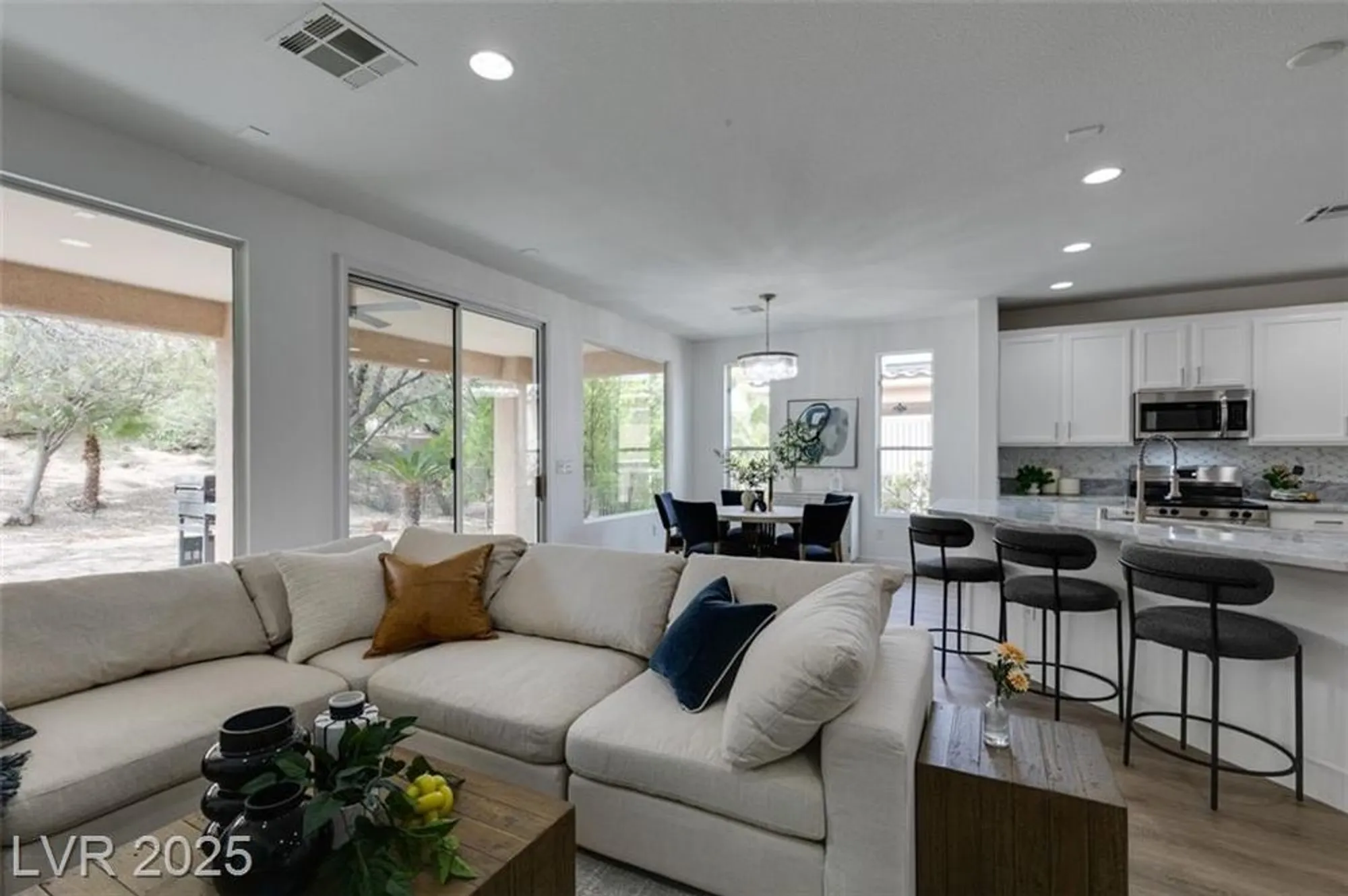 Property Slideshow image 24 of 46 | 5029 alfingo st, Las Vegas, NV, 89135