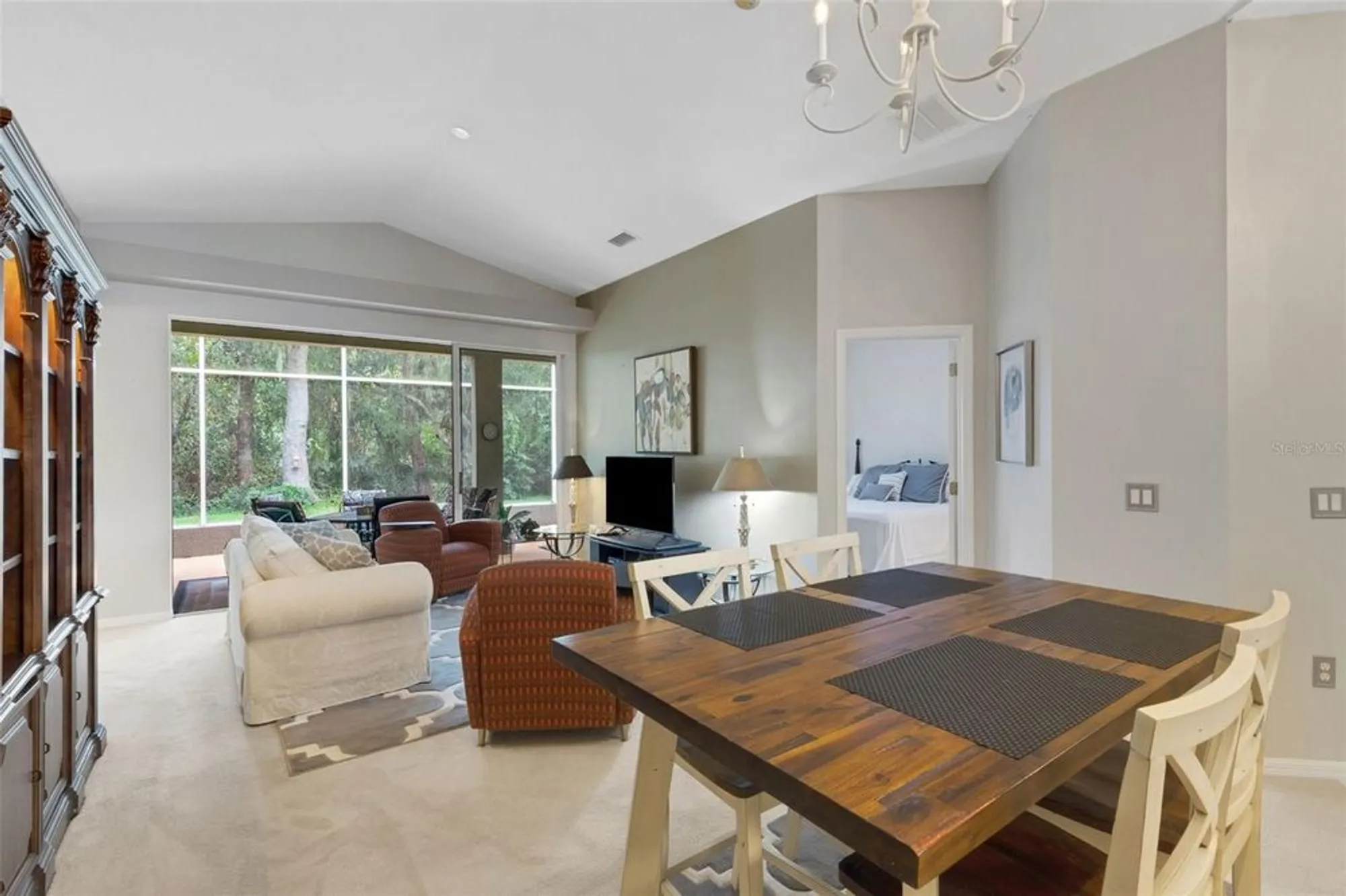 Property Slideshow image 8 of 68 | 540 vista oaks way, Davenport, FL, 33837