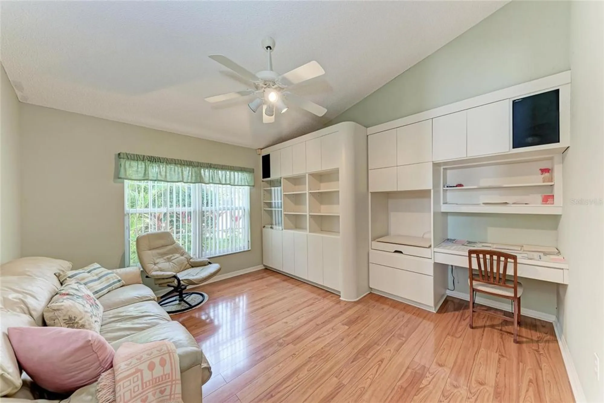 Property Slideshow image 20 of 43 | 5513 83rd ter, Sarasota, FL, 34243