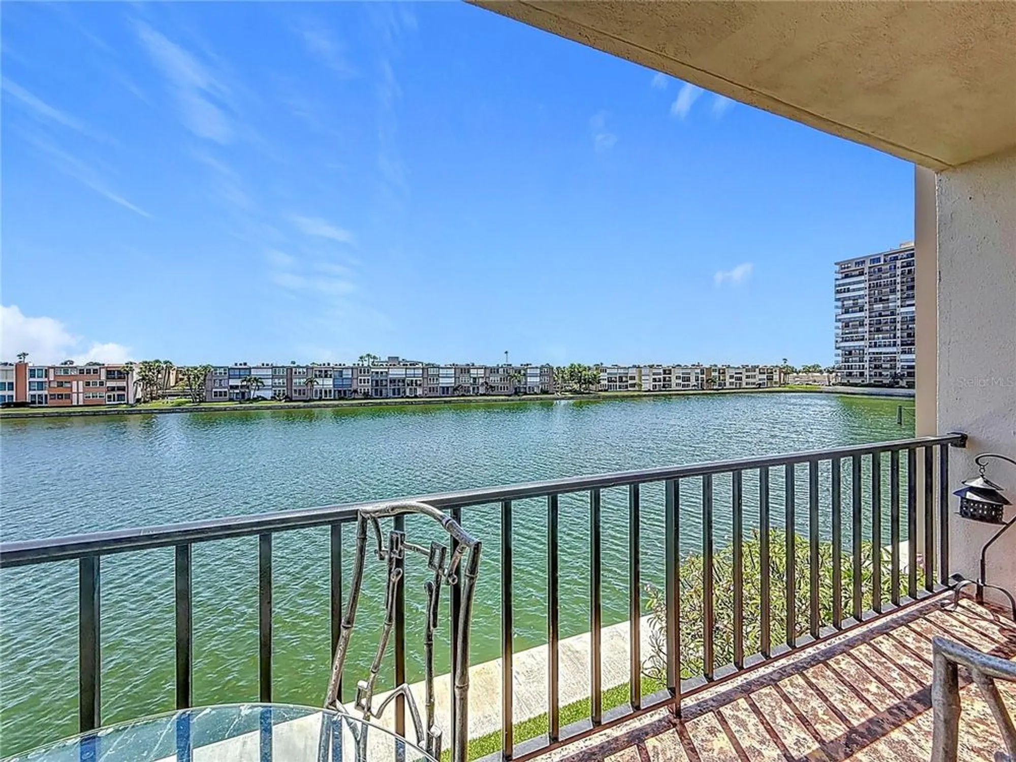 Property Slideshow image 40 of 62 | 7625 sun island dr 307, South Pasadena, FL, 33707