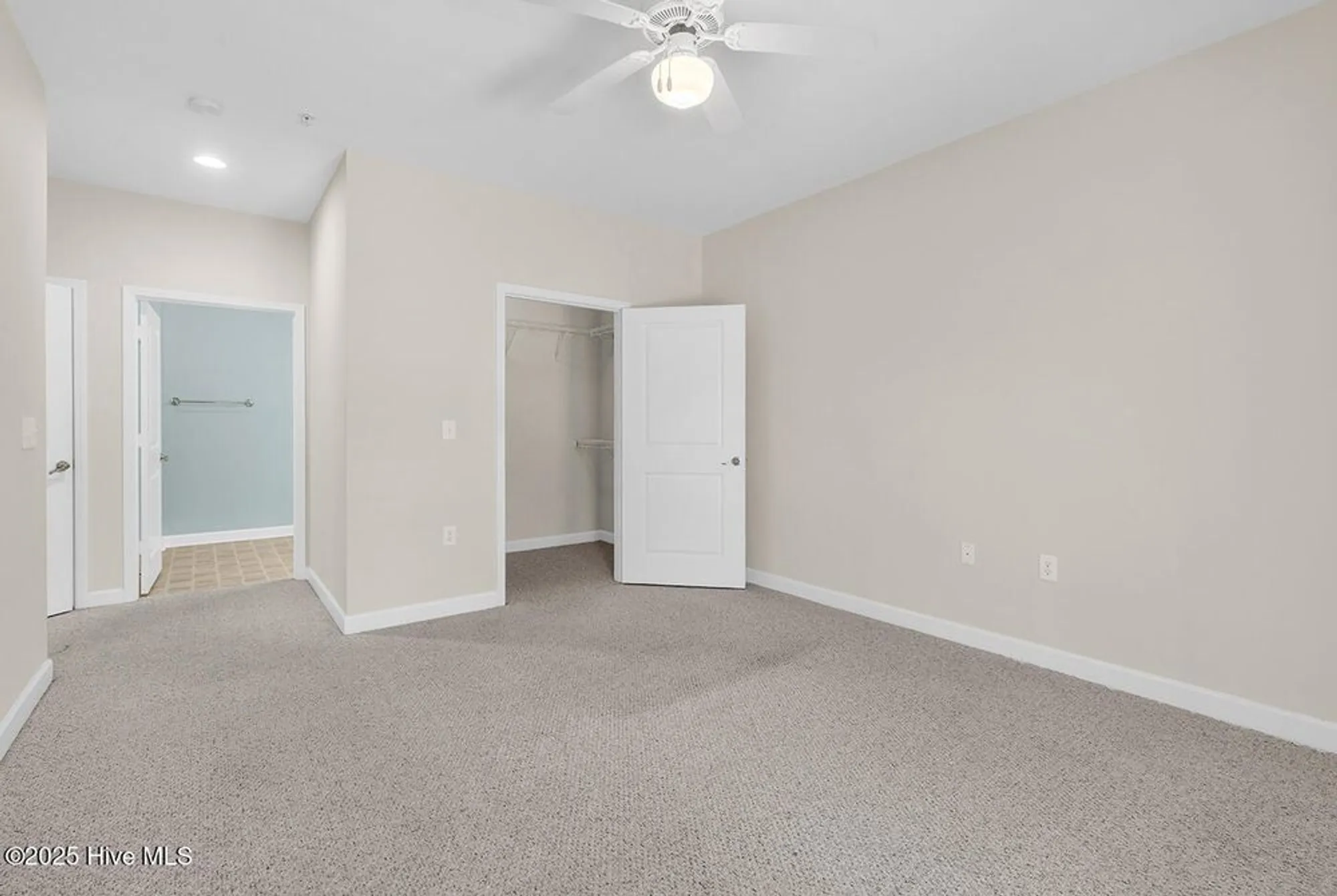 Property Slideshow image 13 of 30 | 395 s crow creek dr 1304, Calabash, NC, 28467