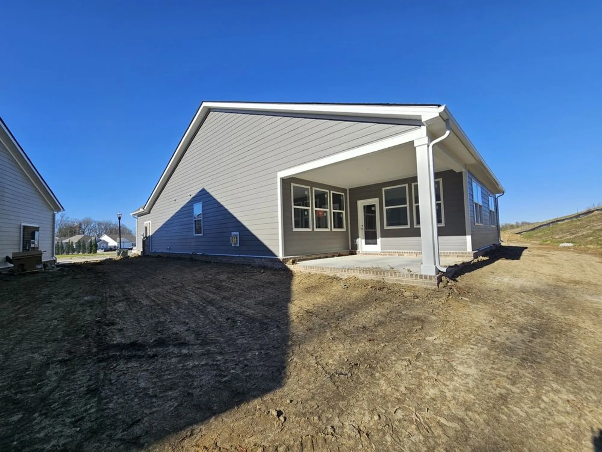 Property Slideshow image 29 of 34 | 356 stonehaus cir, Antioch, TN, 37013