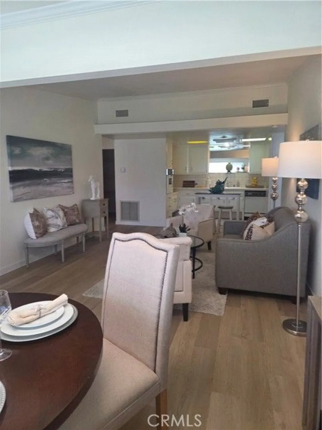 Property Slideshow image 6 of 18 | 1660 glenview rd, Seal Beach, CA, 90740