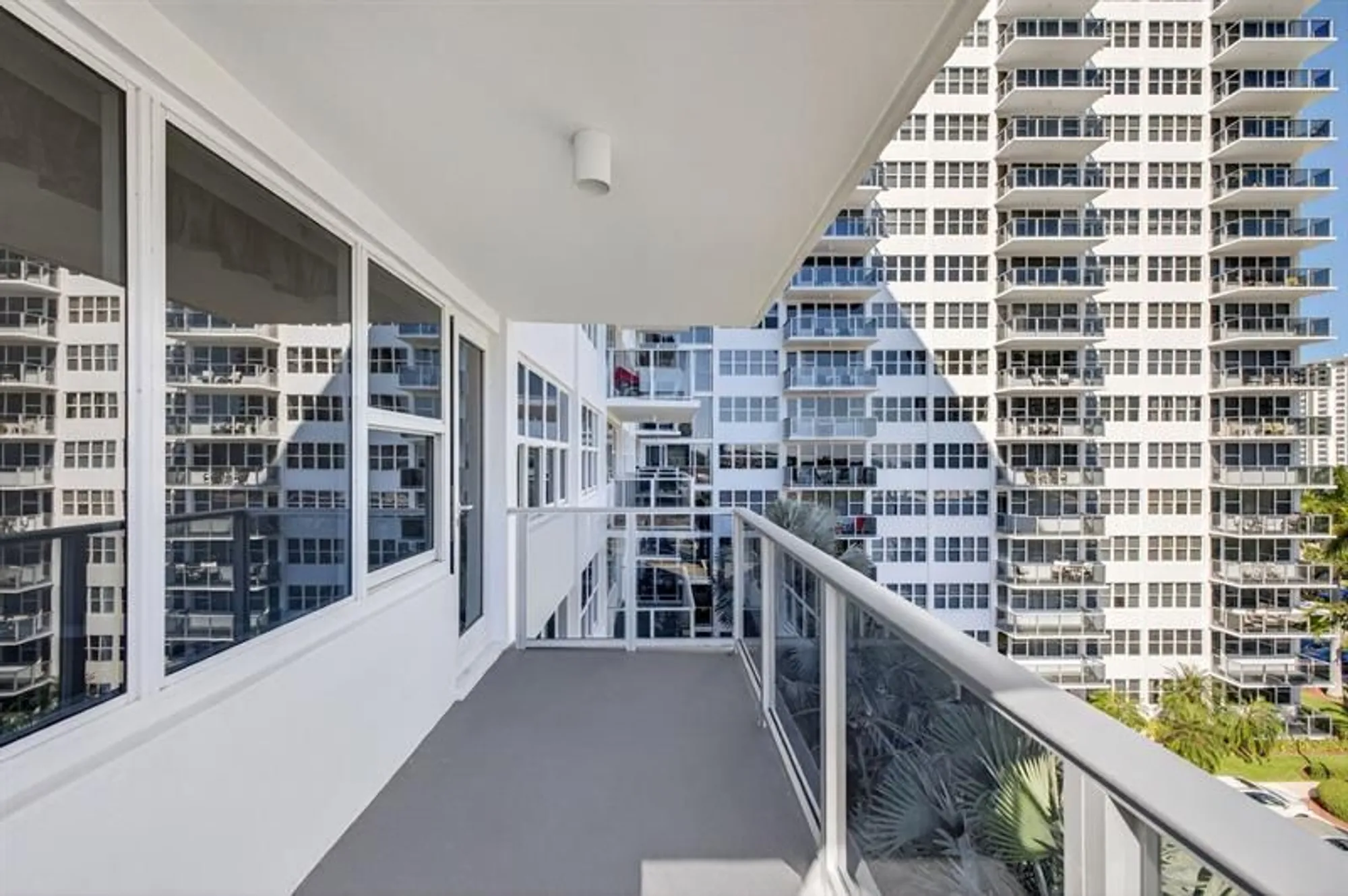 Property Slideshow image 16 of 39 | 3333 ne 34th st 615, Fort Lauderdale, FL, 33308