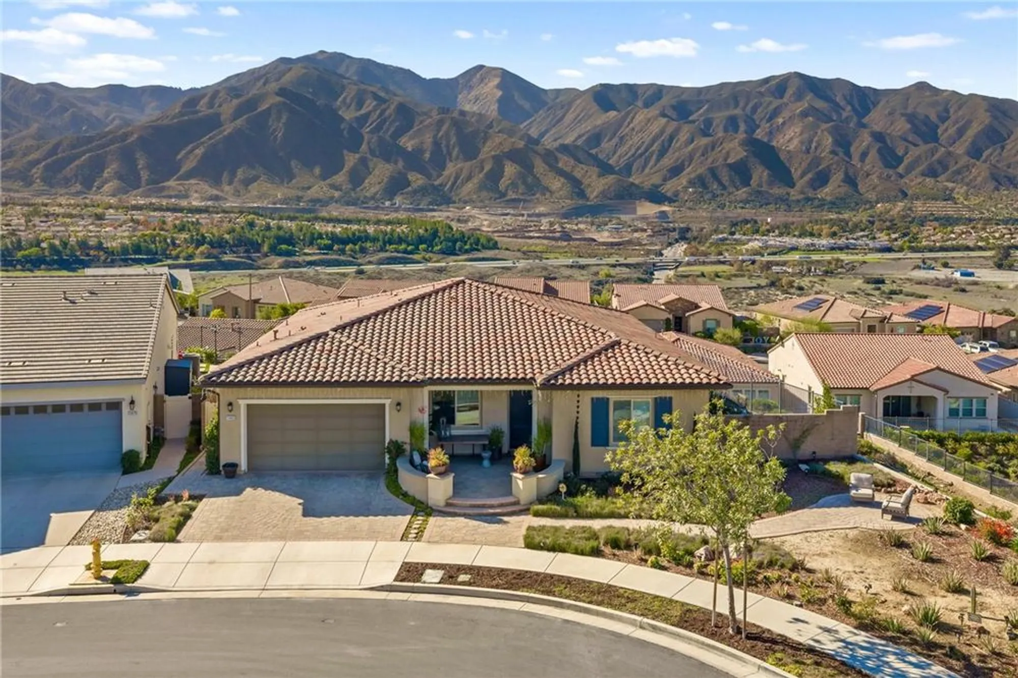 Property Slideshow image 2 of 59 | 11463 explorer ct, Temescal Valley, CA, 92883