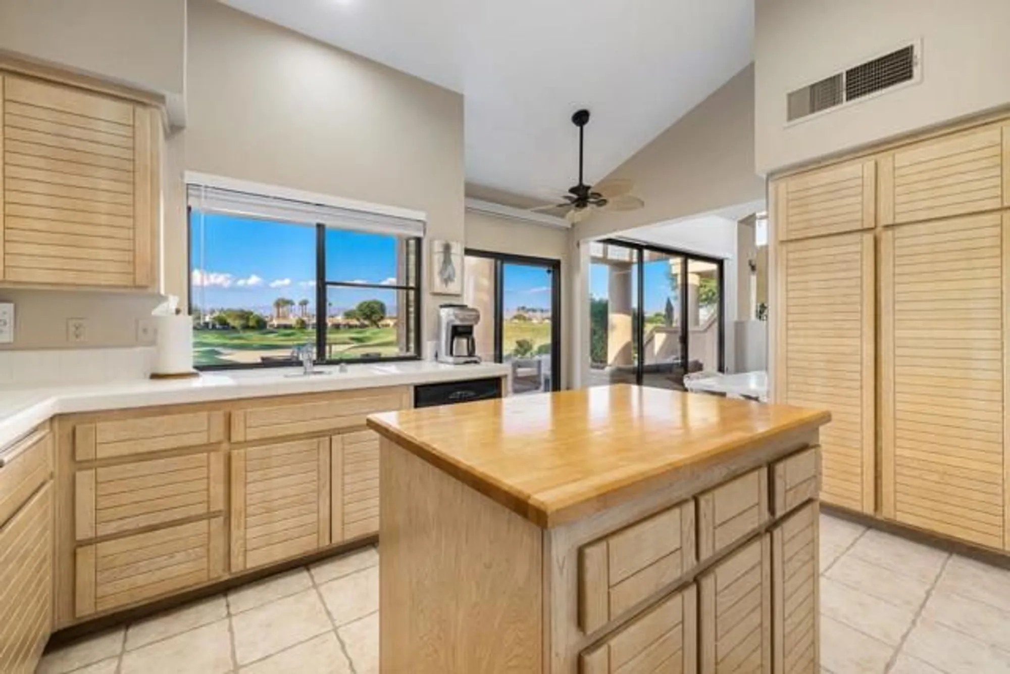 Property Slideshow image 26 of 42 | 80393 pebble bch, La Quinta, CA, 92253