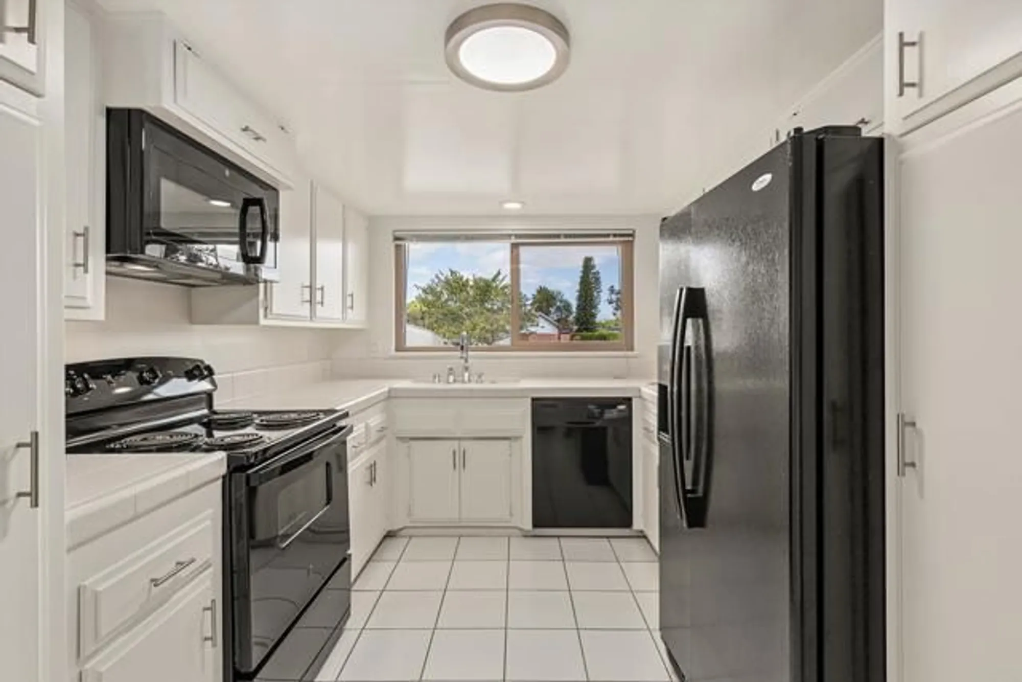 Property Slideshow image 20 of 51 | 1605 sonata ln, San Marcos, CA, 92078