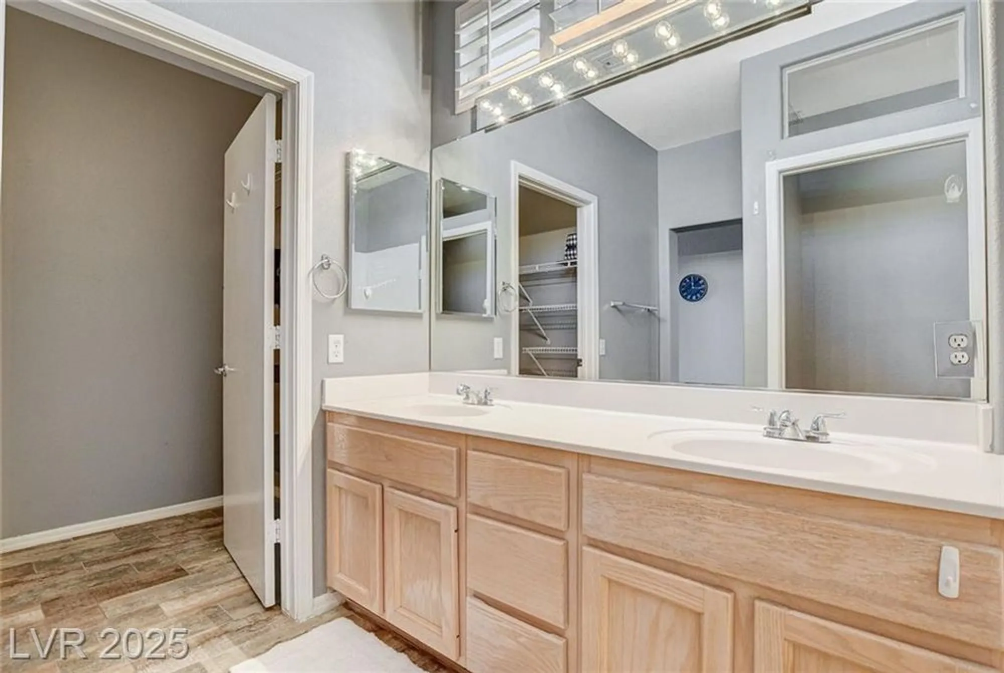 Property Slideshow image 26 of 66 | 3112 haddon dr, Las Vegas, NV, 89134