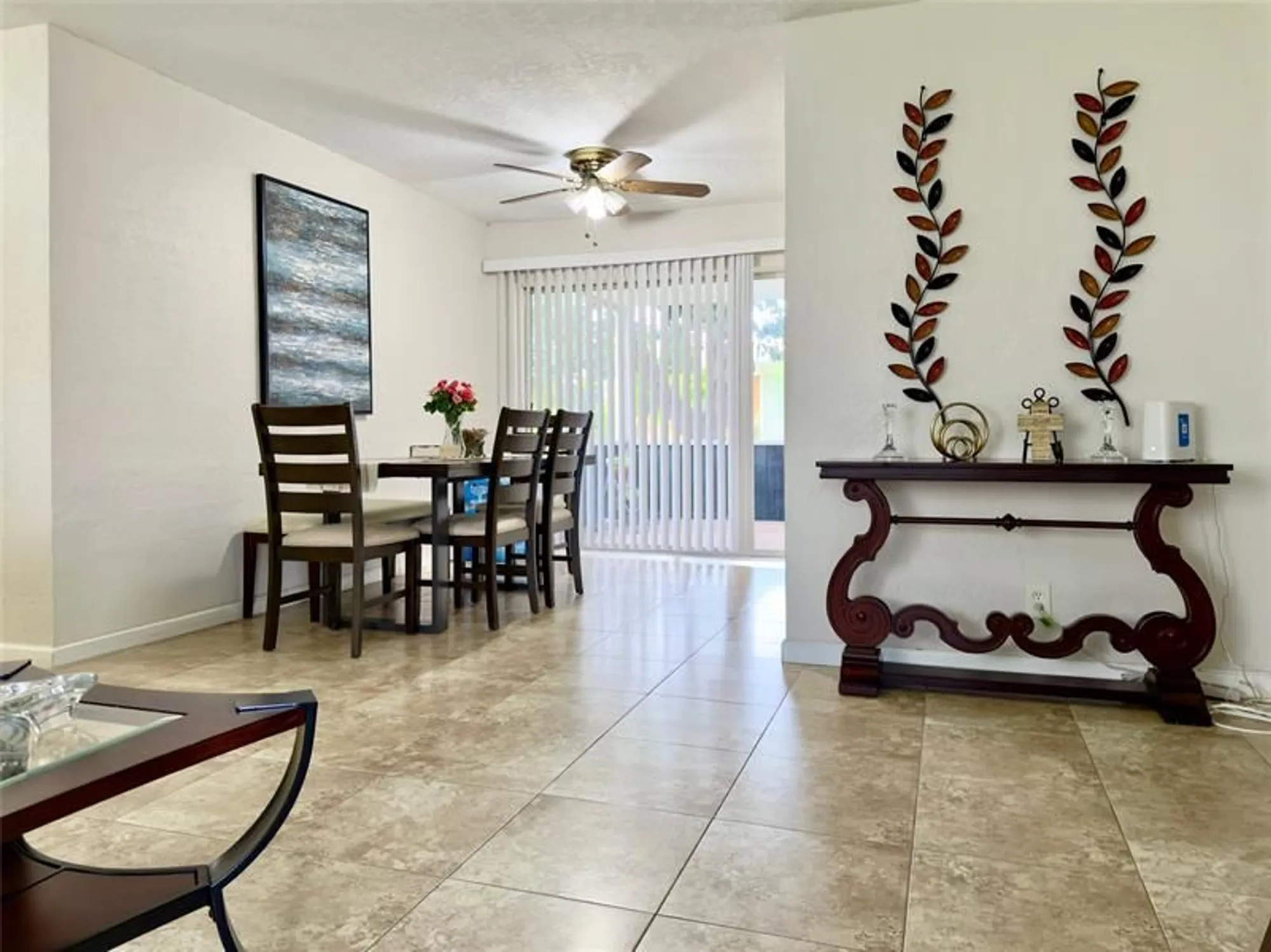 Property Slideshow image 14 of 27 | 4510 nw 46th st, Tamarac, FL, 33319