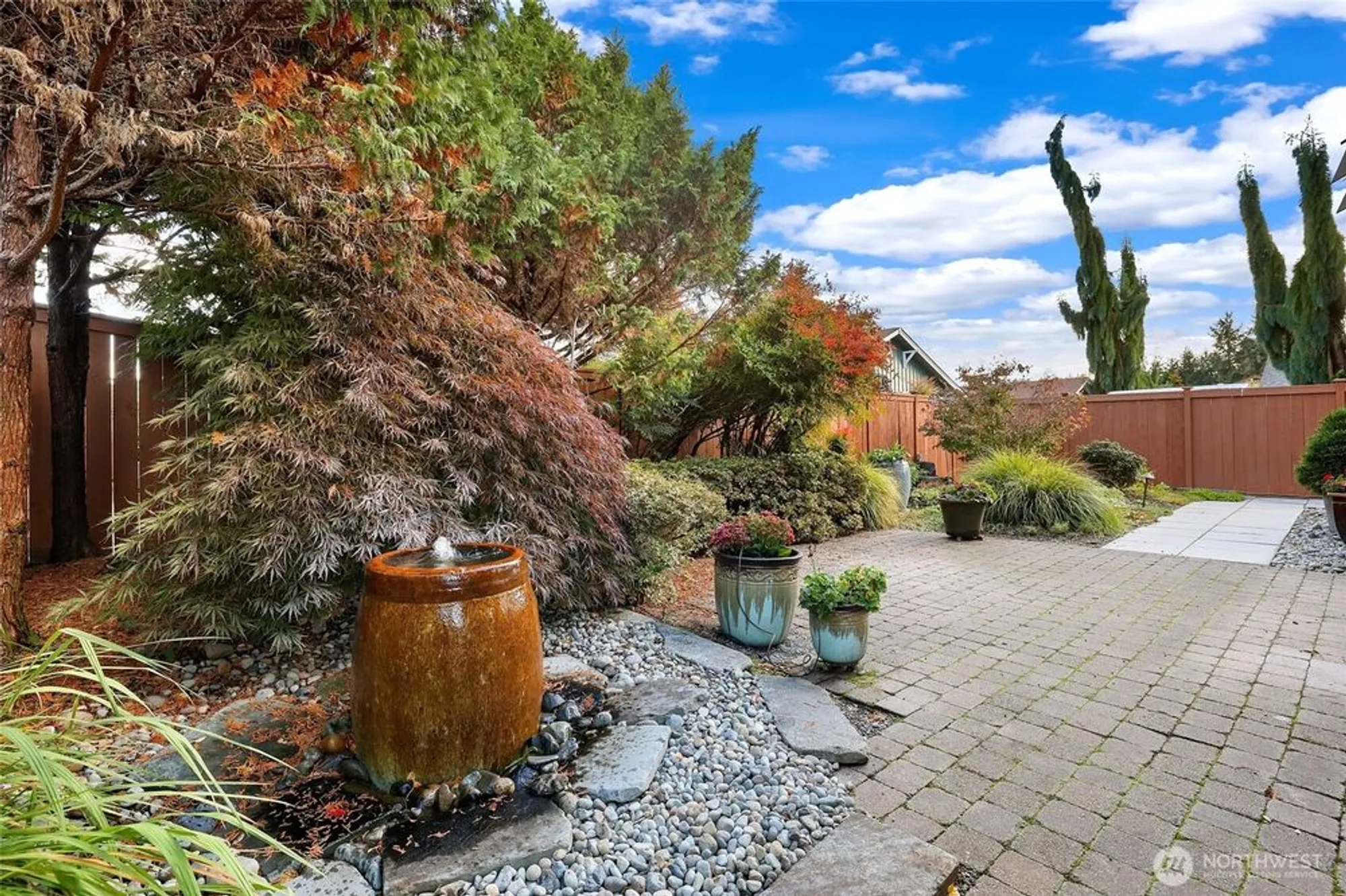 Property Slideshow image 23 of 37 | 4316 harstene st, Lacey, WA, 98516