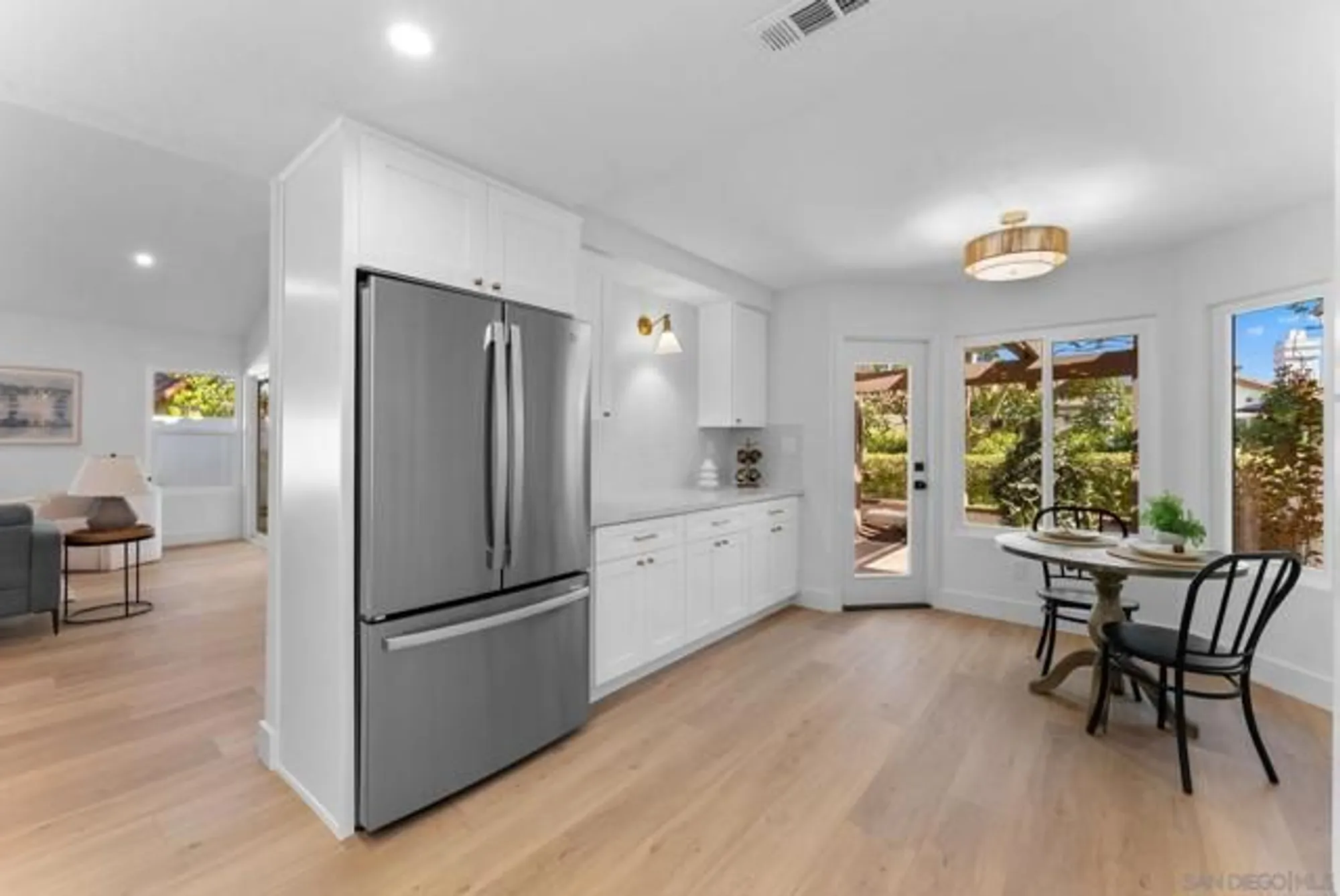 Property Slideshow image 11 of 34 | 4946 alicante way, Oceanside, CA, 92056