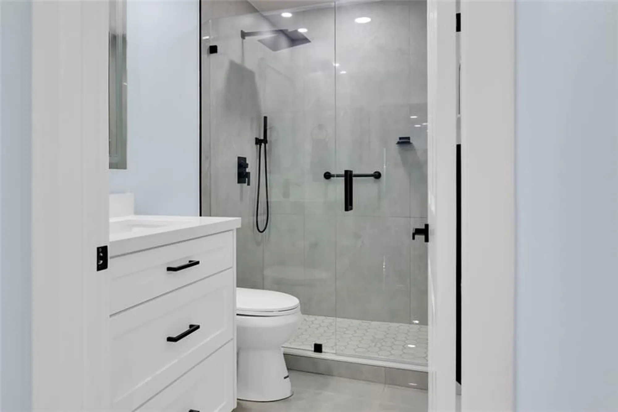 Property Slideshow image 16 of 39 | 8592 flamingo dr, Boca Raton, FL, 33496