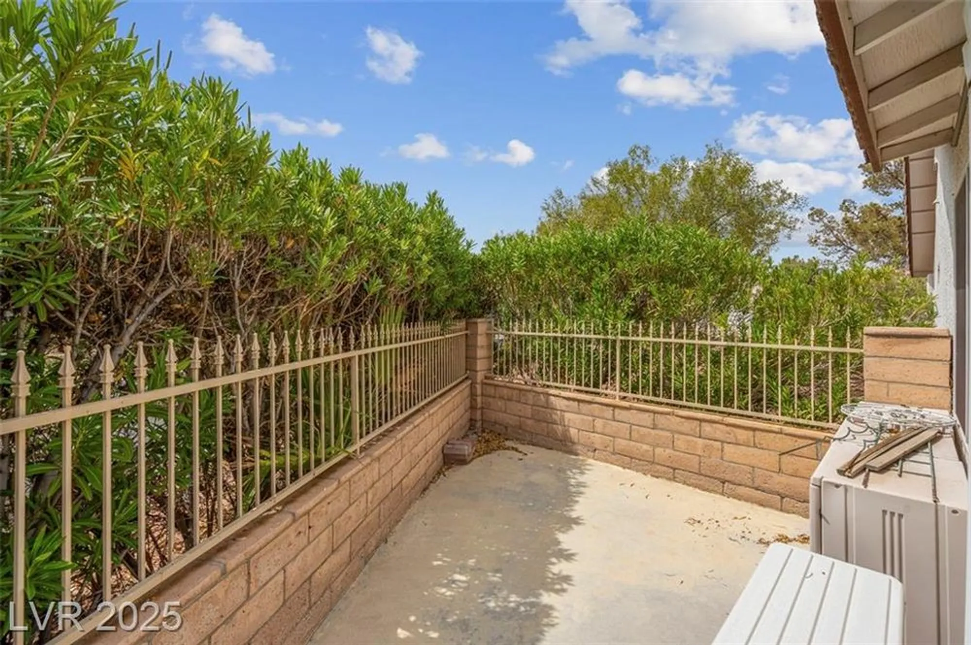 Property Slideshow image 43 of 46 | 5204 rim view ln, Las Vegas, NV, 89130
