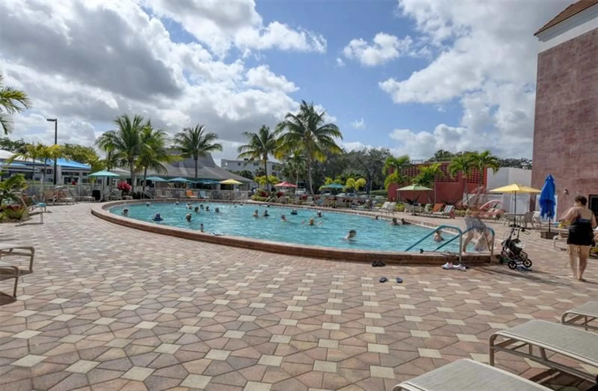 Property Slideshow image 22 of 39 | 3057 harwood e unit e, Deerfield Beach, FL, 33442