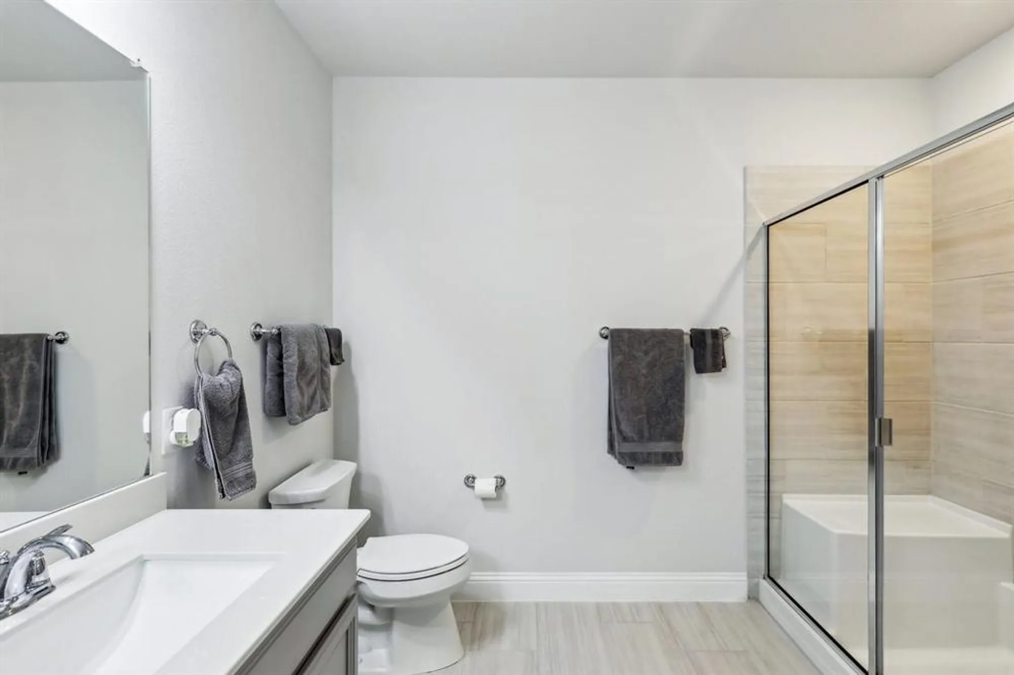 Property Slideshow image 20 of 39 | 1735 wittington pl apt 2305, Dallas, TX, 75234