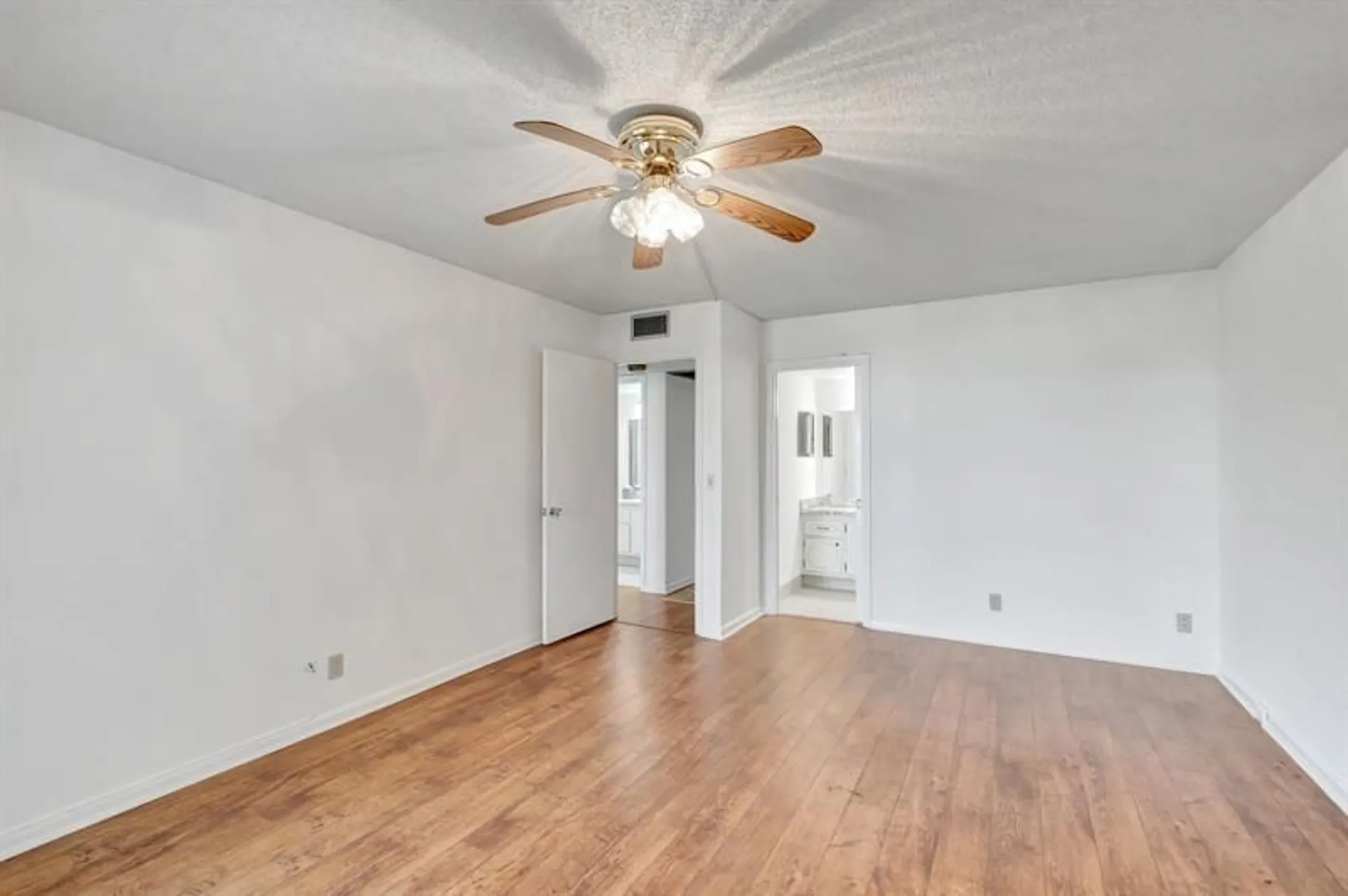 Property Slideshow image 47 of 62 | 267 wellington j # 267, West Palm Beach, FL, 33417