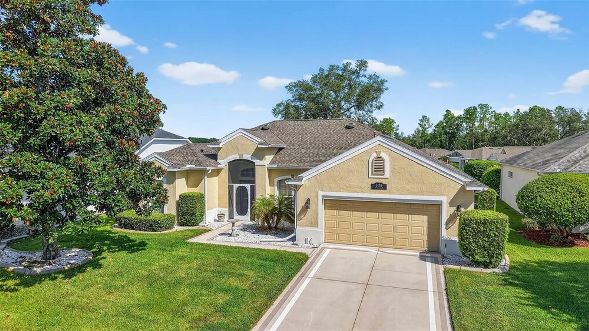 Property Slideshow image 2 of 30 | 5135 aurora dr, Leesburg, FL, 34748